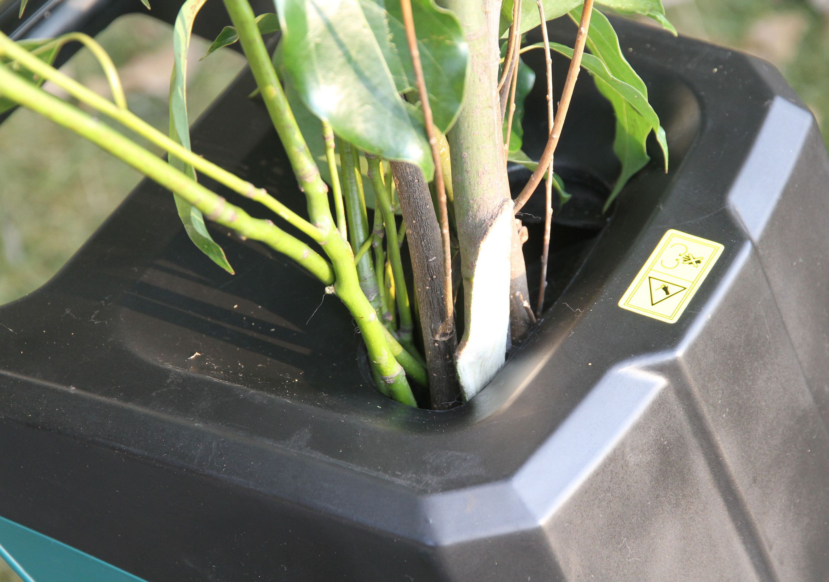 Garden shredder buying guide | Ideas & Advice | DIY at B&Q