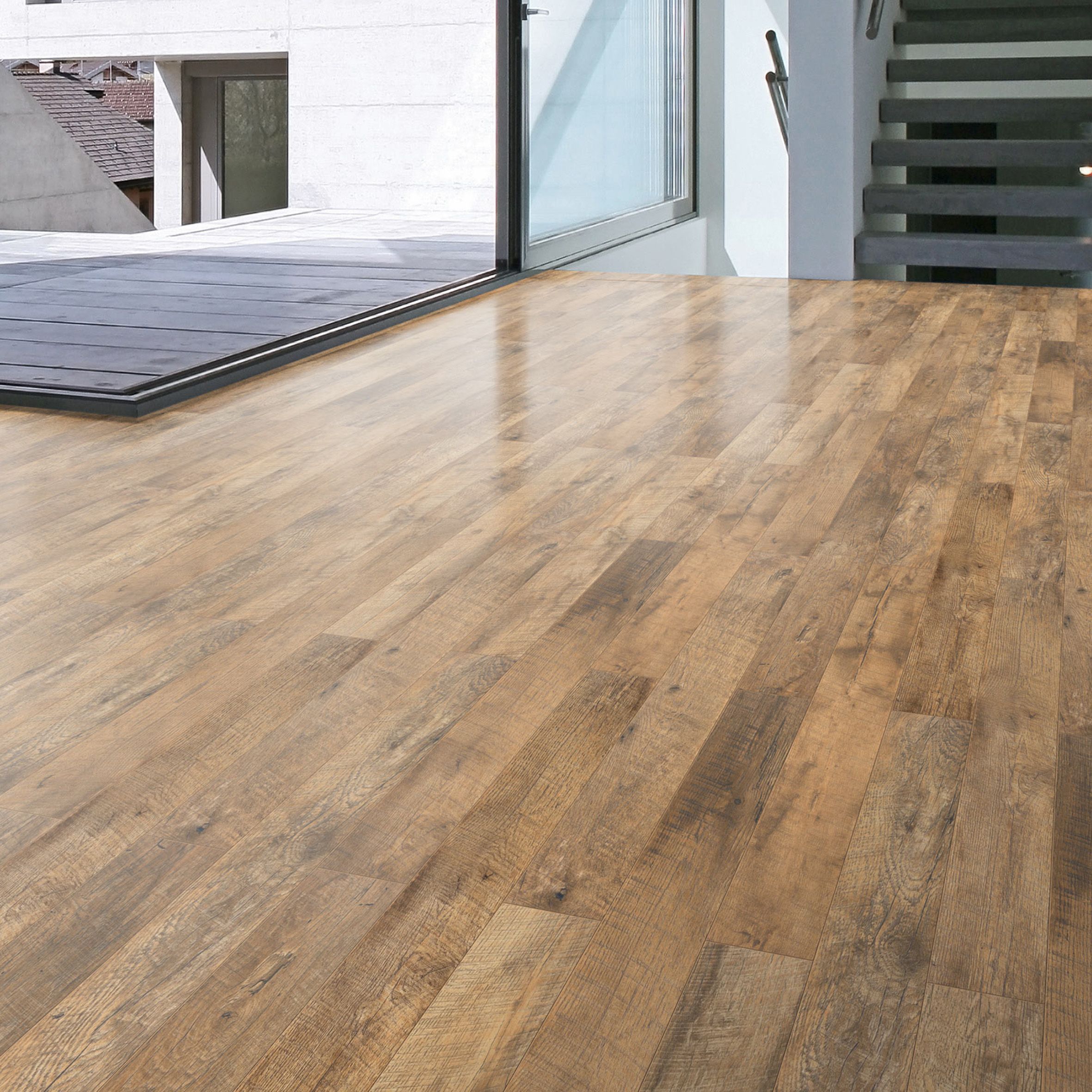 Guarcino Reclaimed Oak Effect Laminate Flooring 1.64 m² ...