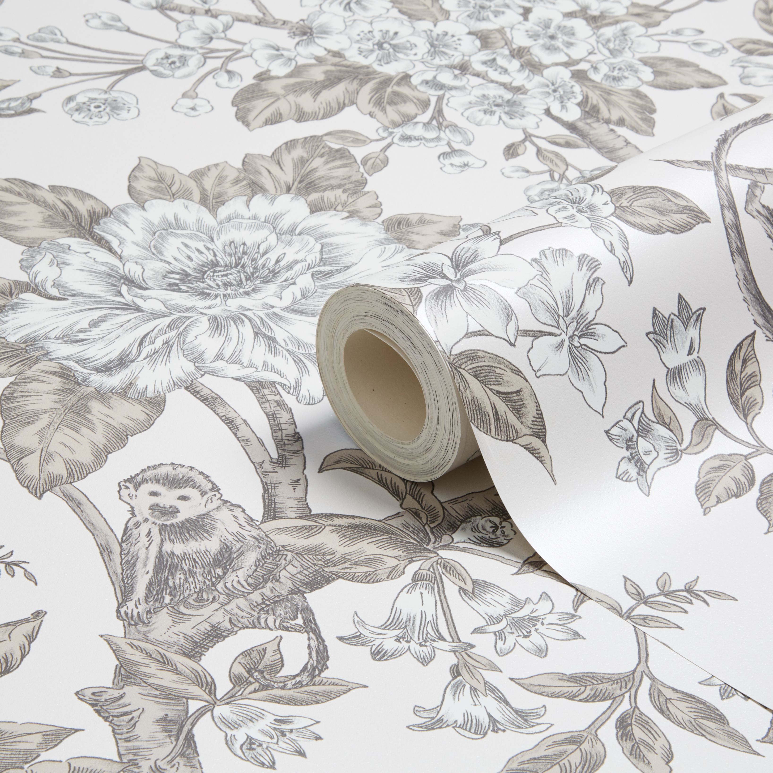 Statement Sumatra Cream Floral Wallpaper Clearance DIY at B&Q