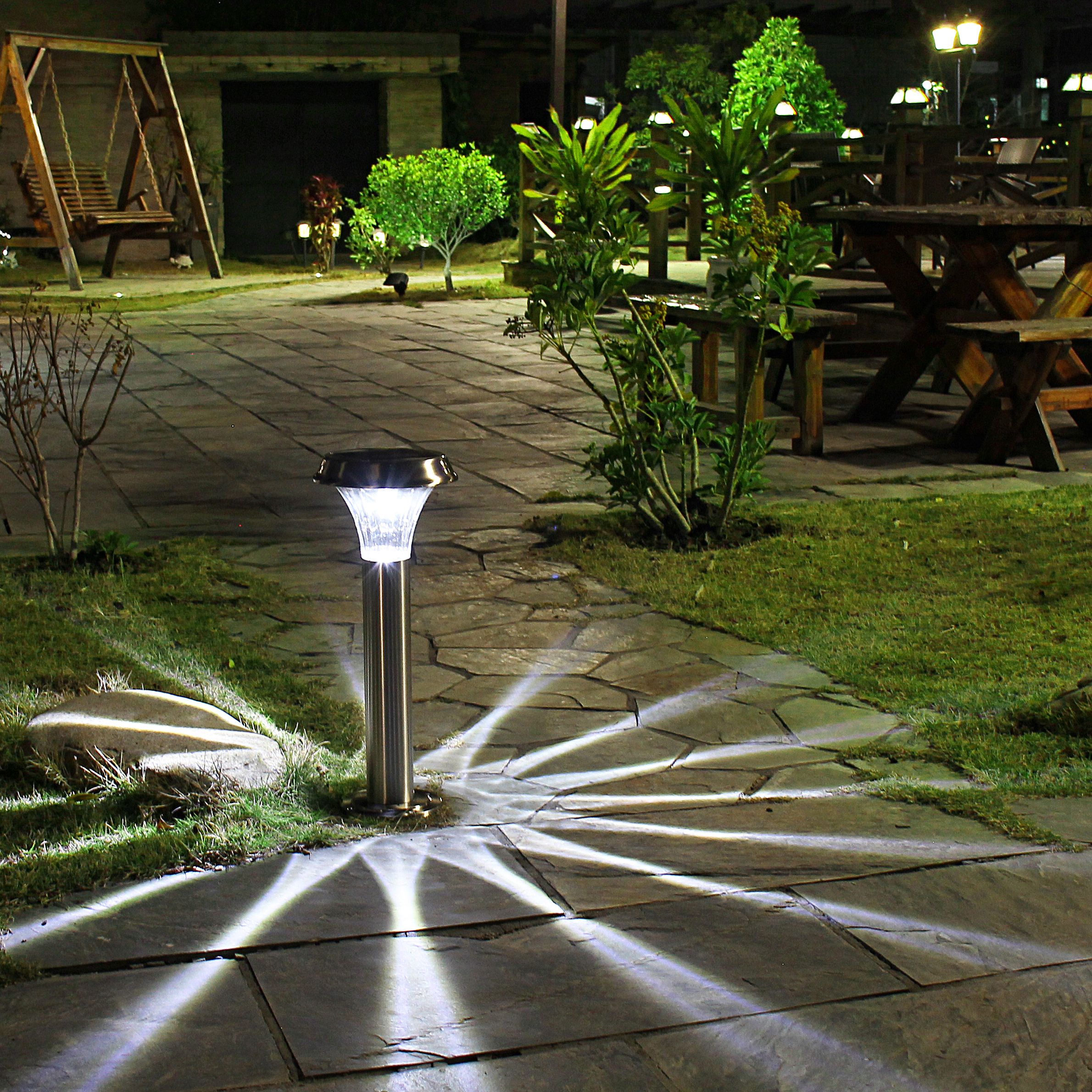 Buyer's guide to outdoor lighting Help & Ideas DIY at B&Q