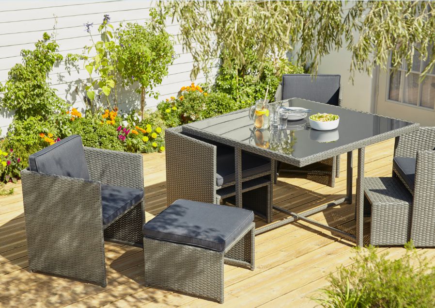 Garden Furniture Buying Guide | Help & Ideas | DIY At B&Q