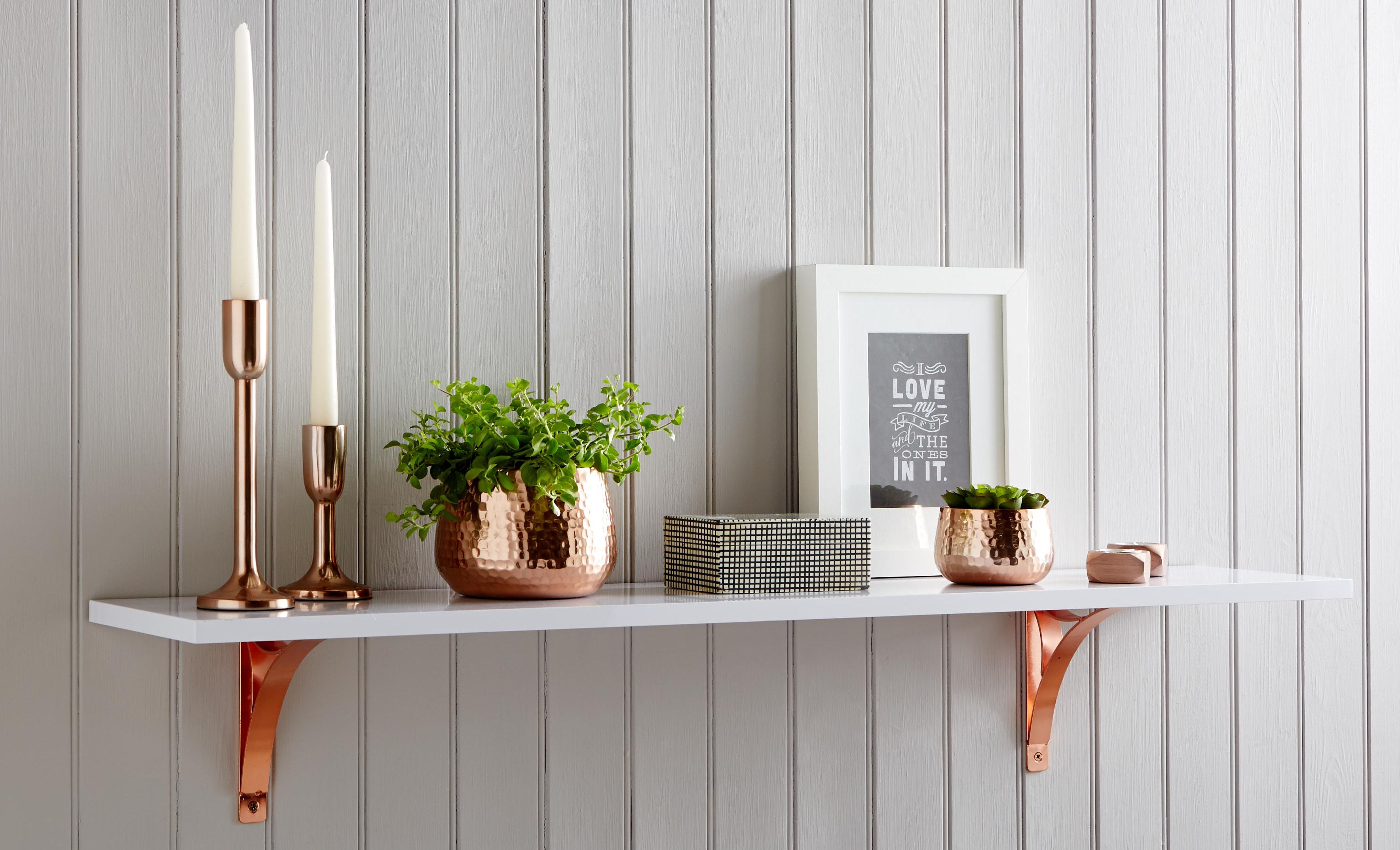 How to put up a shelf Help & Ideas DIY at B&Q