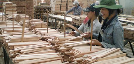 B&Q supplier factory