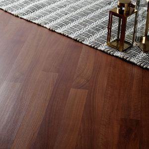Image of GoodHome Geraldton Natural Walnut effect Laminate flooring 2.467m² Pack