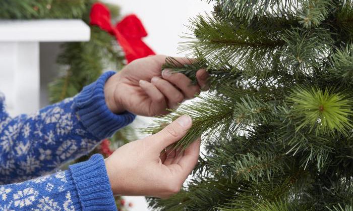 How To Decorate A Christmas Tree Ideas Advice Diy At B Q