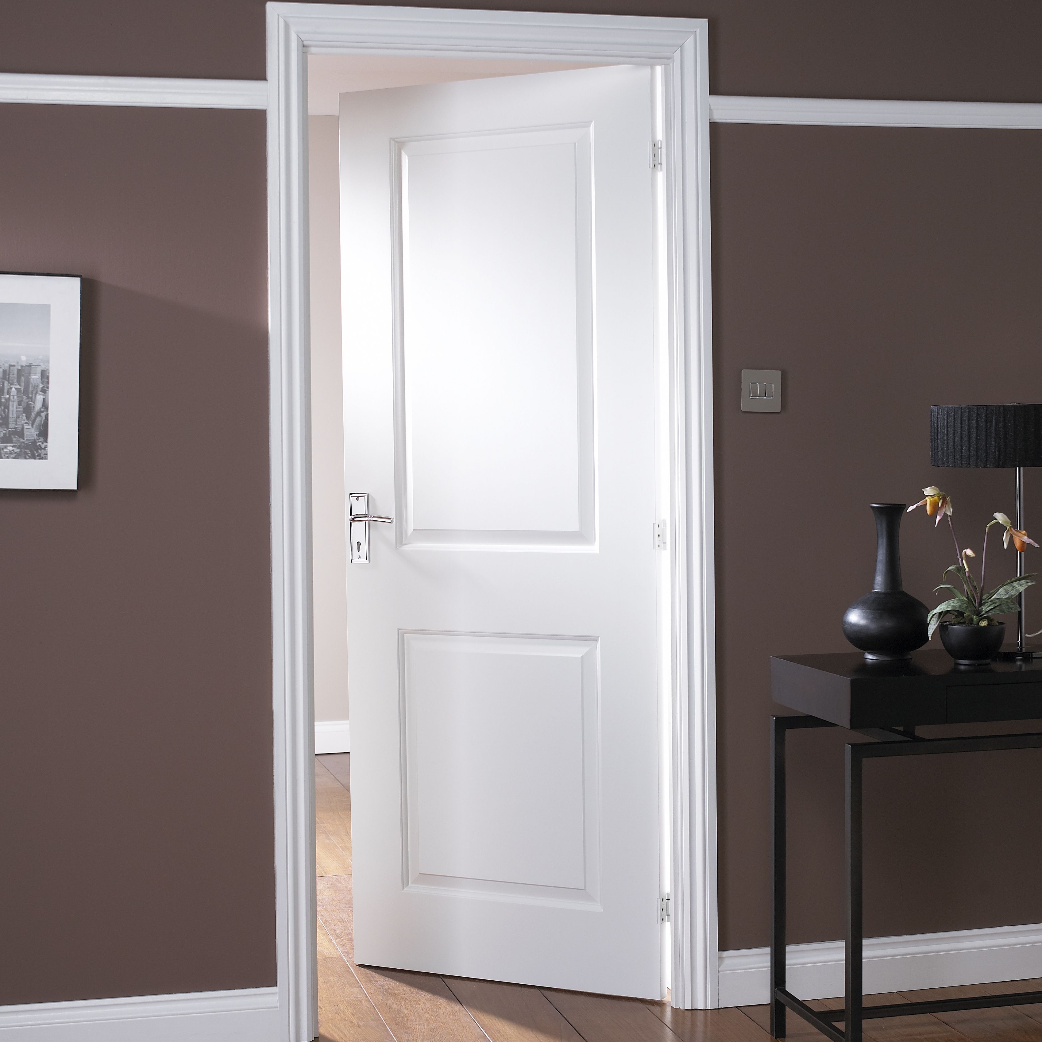 2 panel Unglazed Contemporary White Internal Door, (H)2040mm (W)726mm (T)40mm