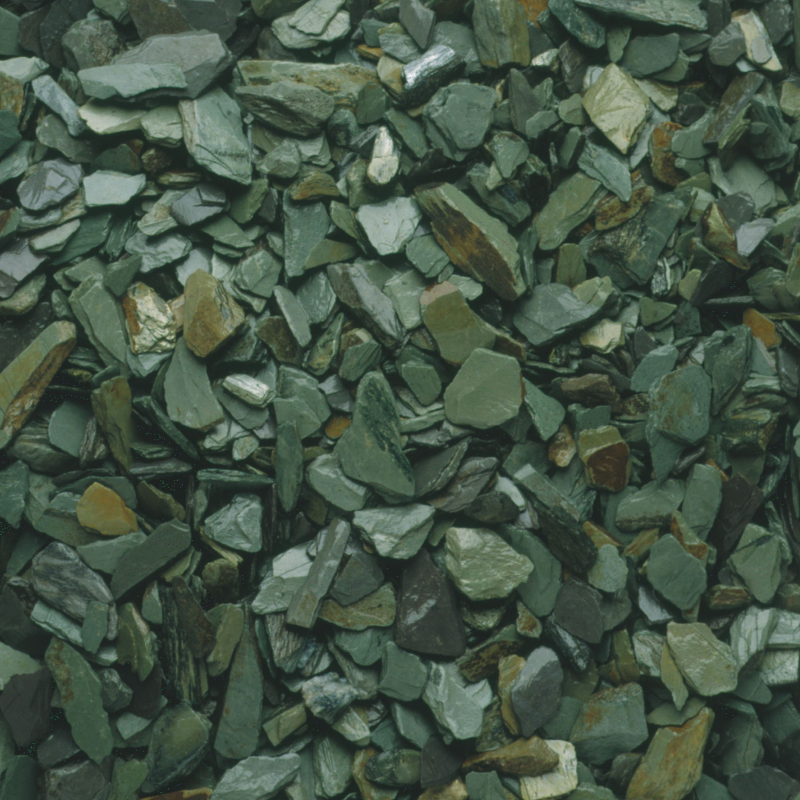 Blooma Green Decorative Slate Chippings | Departments | DIY At B&Q