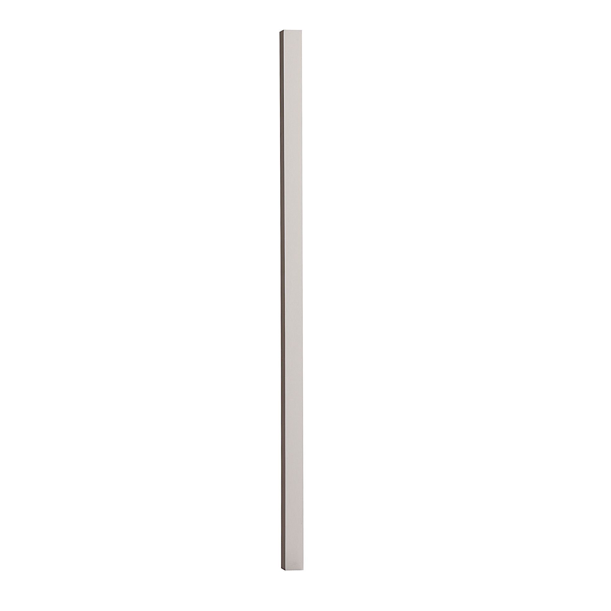 Primed Plain square spindle (W)32mm (L)900mm Departments DIY at B&Q