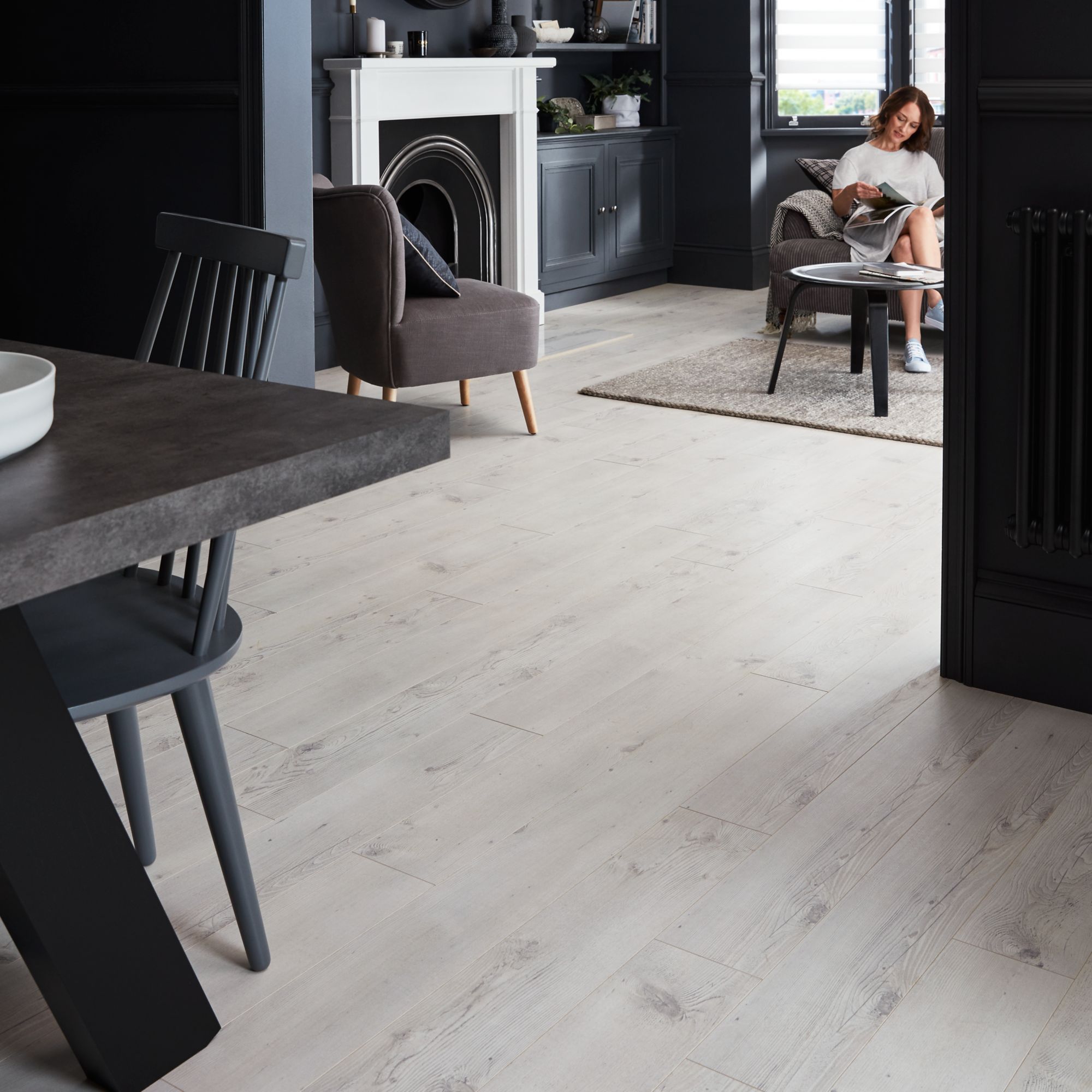 Goodhome Bilston White Oak Effect Laminate Flooring 2 49m Pack Departments Diy At B Q