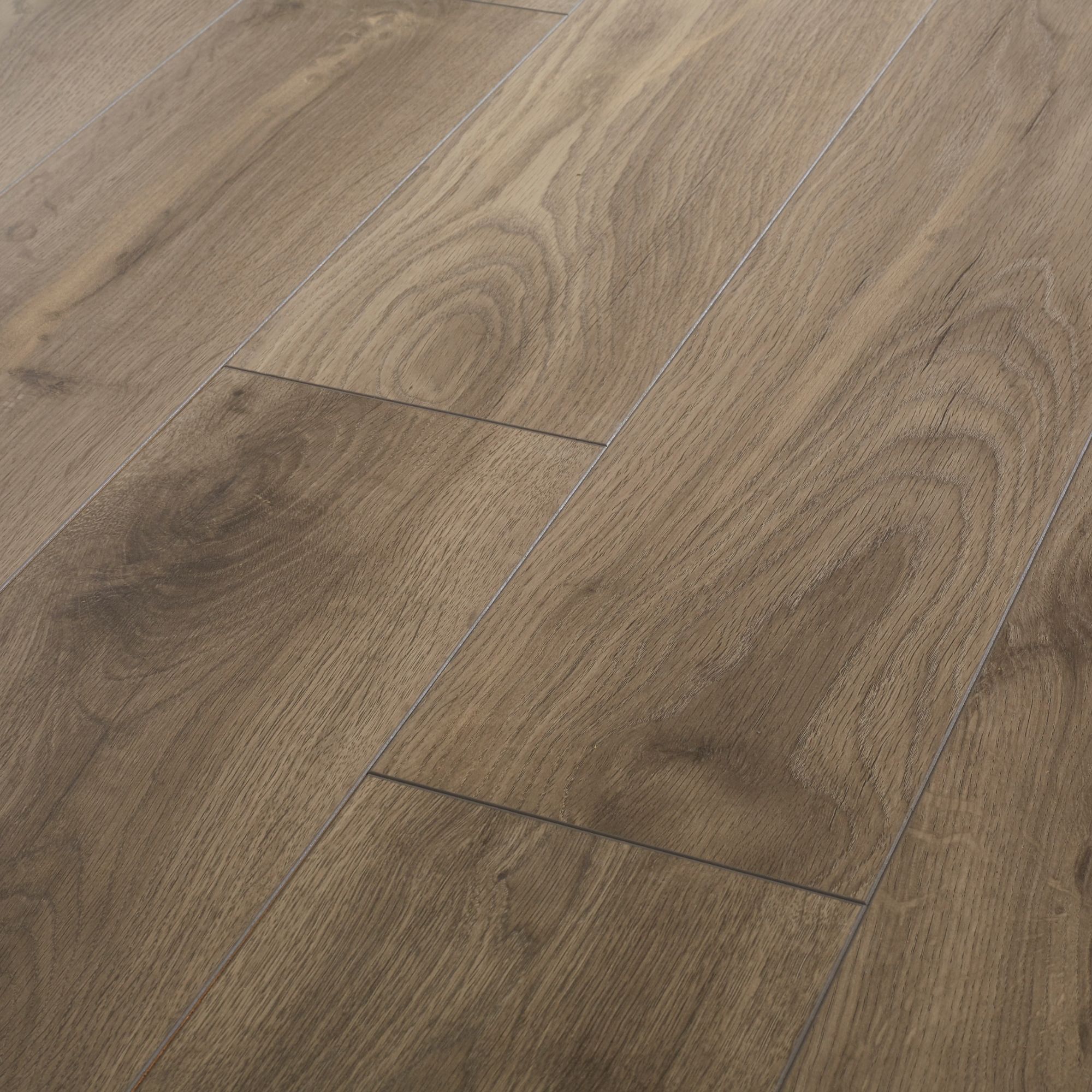 Goodhome Oldbury Grey Oak Effect Laminate Flooring 1 73m Pack