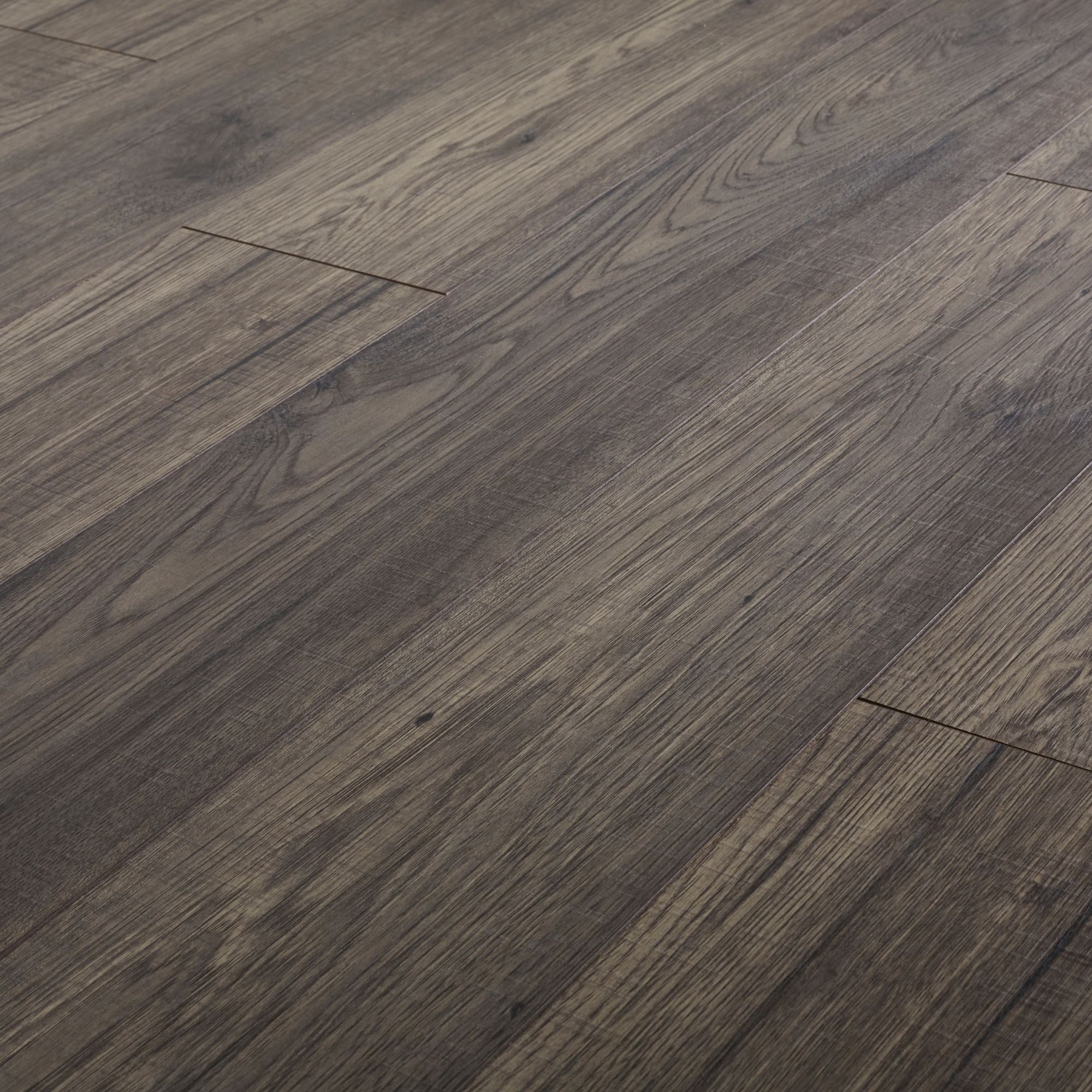 Goodhome Shildon Black Oak Effect Laminate Flooring 1 75m Pack