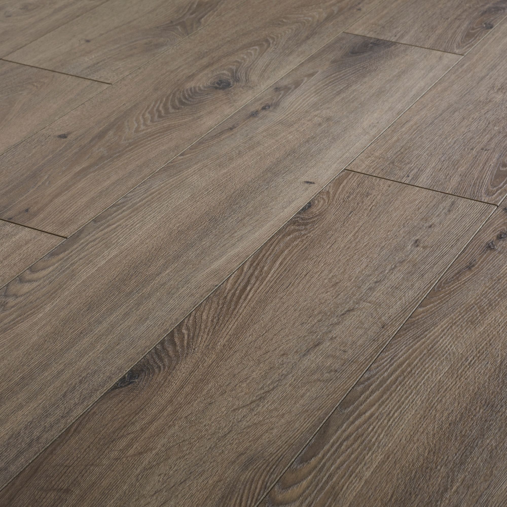 GoodHome Strood Grey Oak effect Laminate flooring, 1.3m² ...