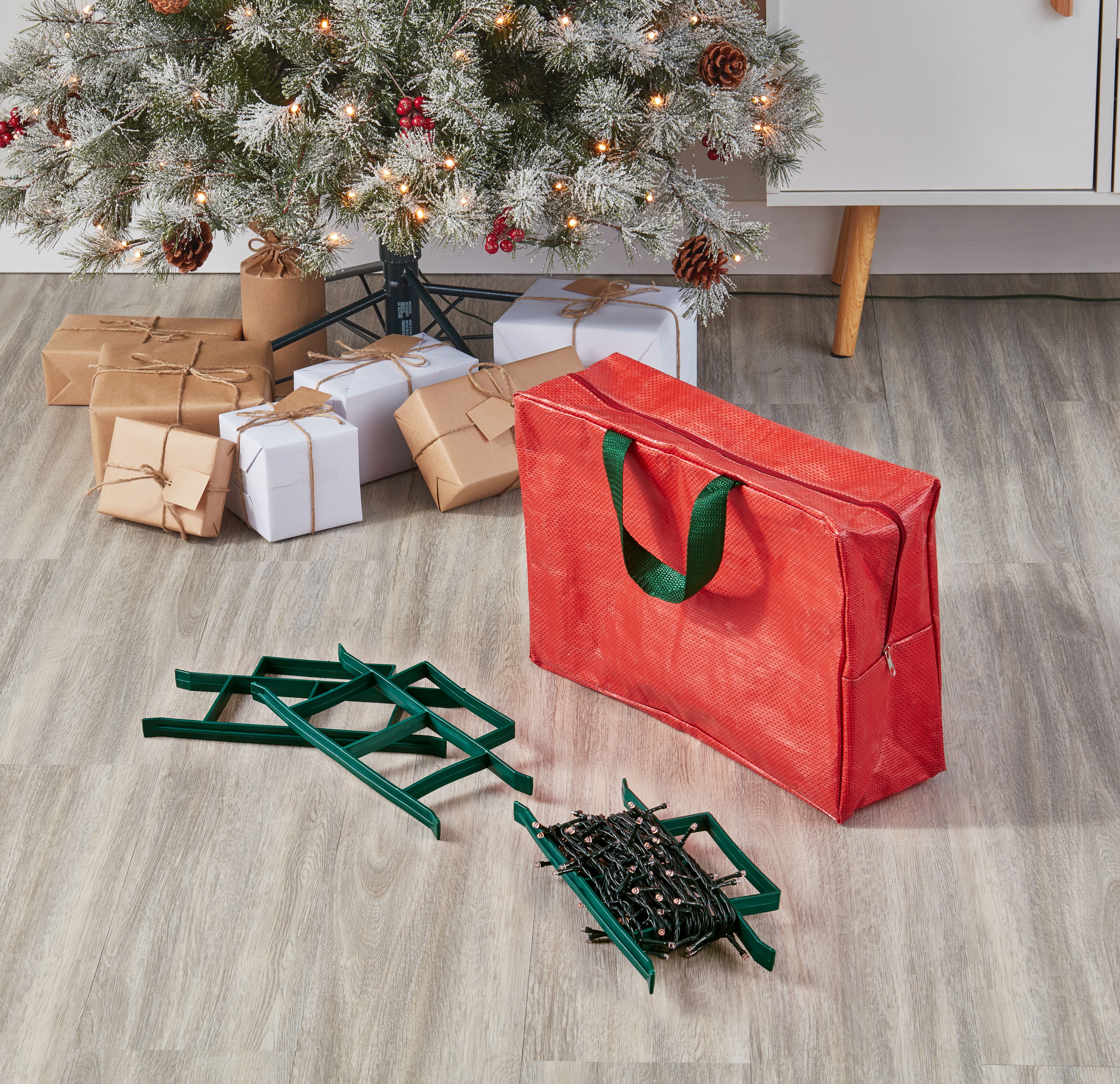 Christmas lights buying guide Ideas & Advice DIY at B&Q