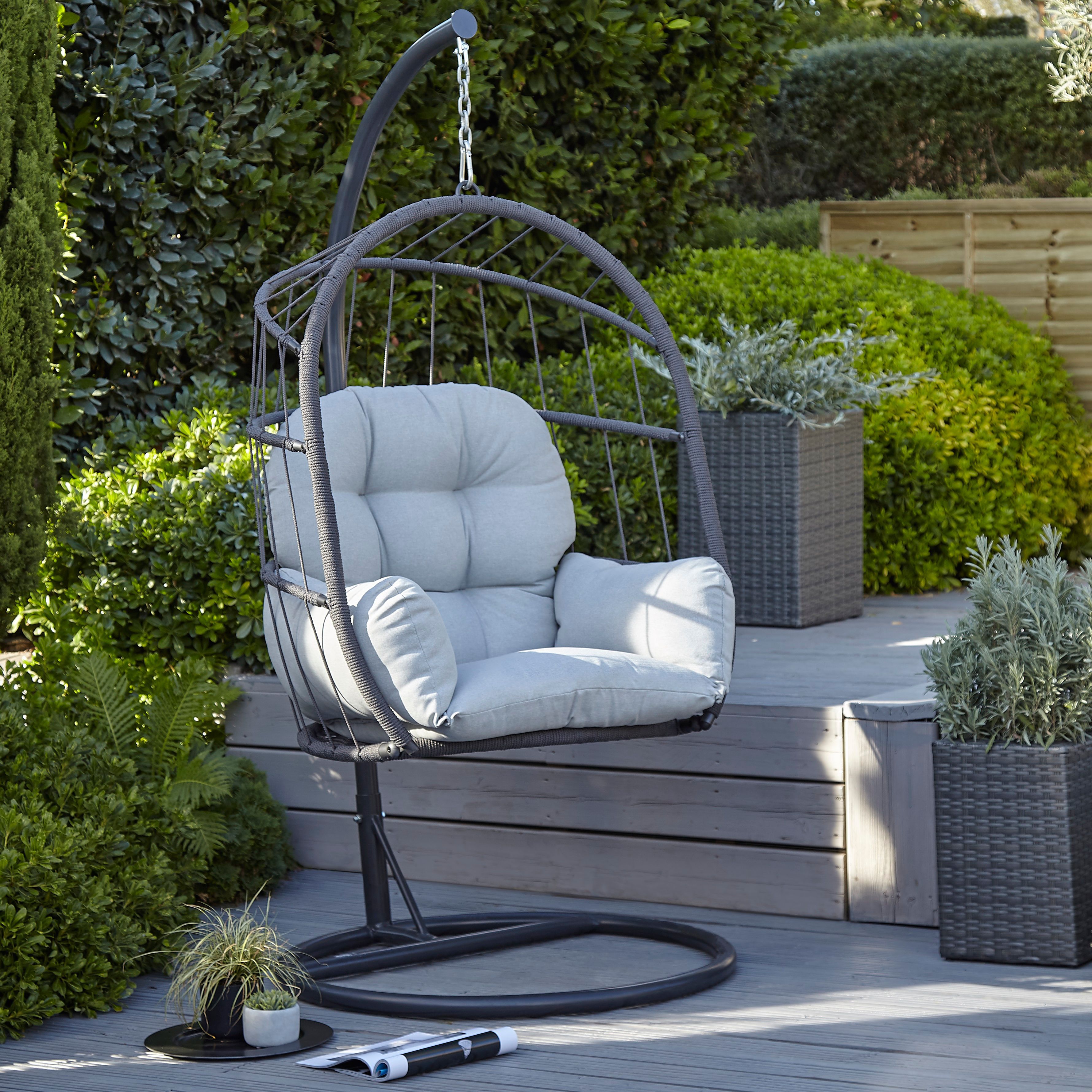 Garden furniture buying guide | Ideas & Advice | DIY at B&Q on {keyword}