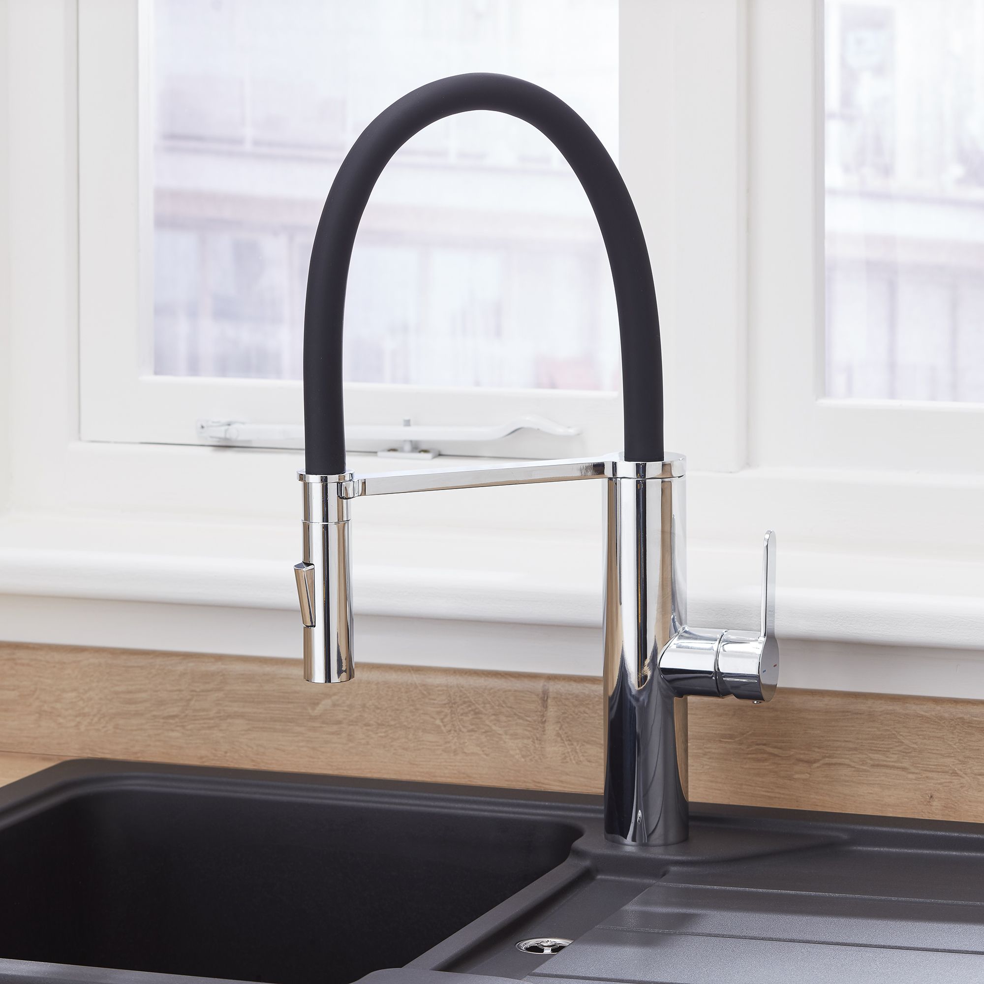 Kitchen Sinks And Taps Bq