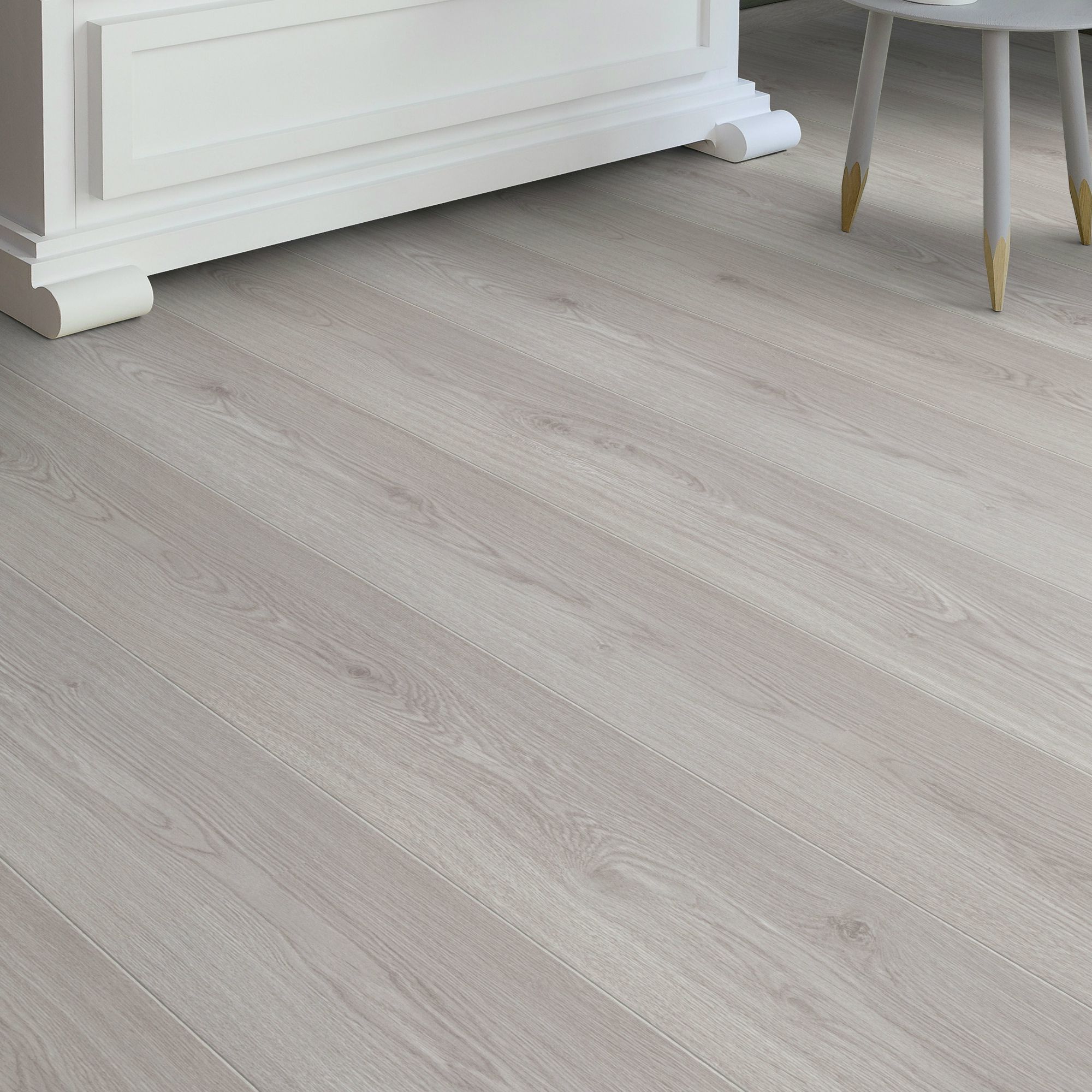 Colours Cardross Grey Oak Effect Laminate Flooring 2 14m Pack