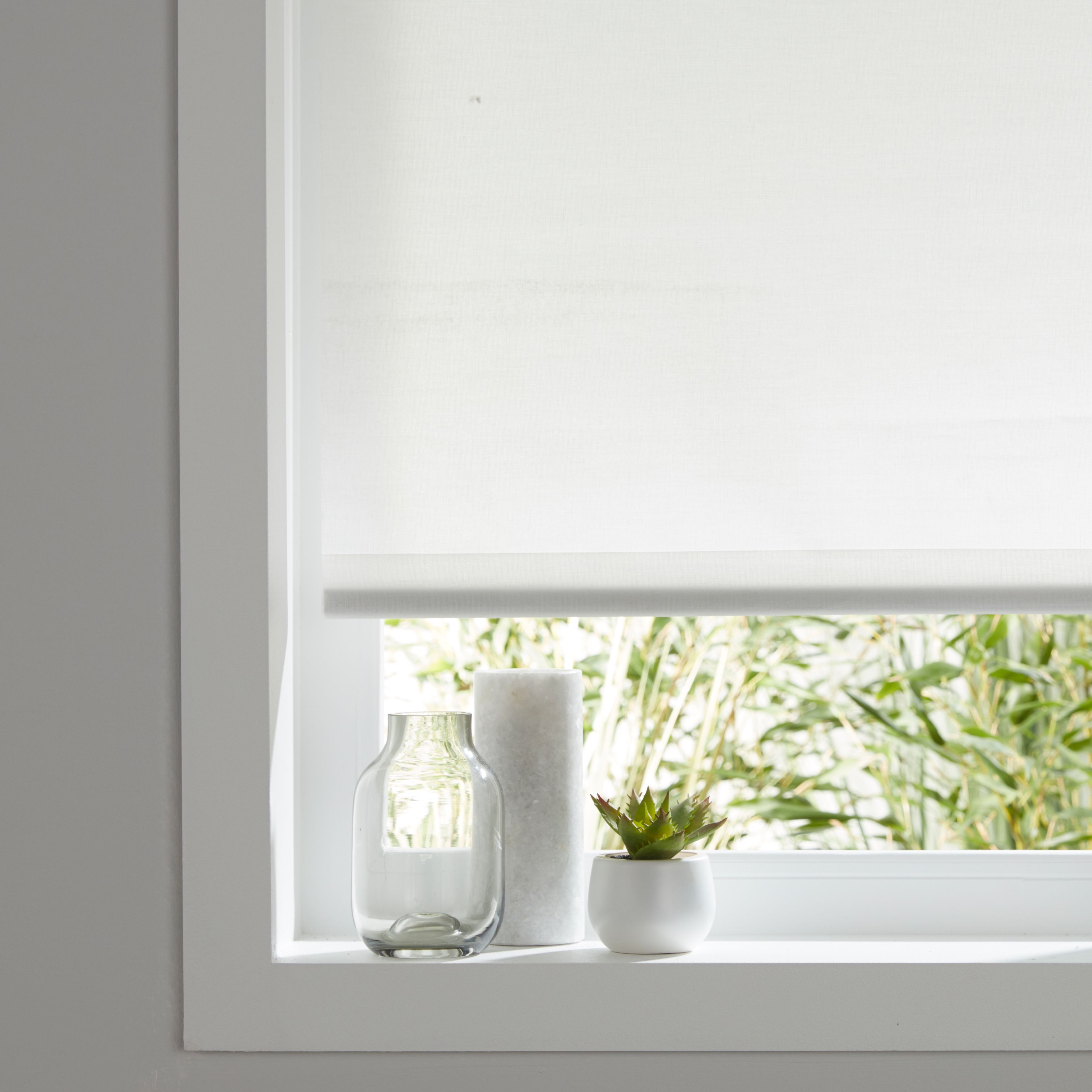 Colours Halo Corded White Roller Blind L180 Cm W120 Cm