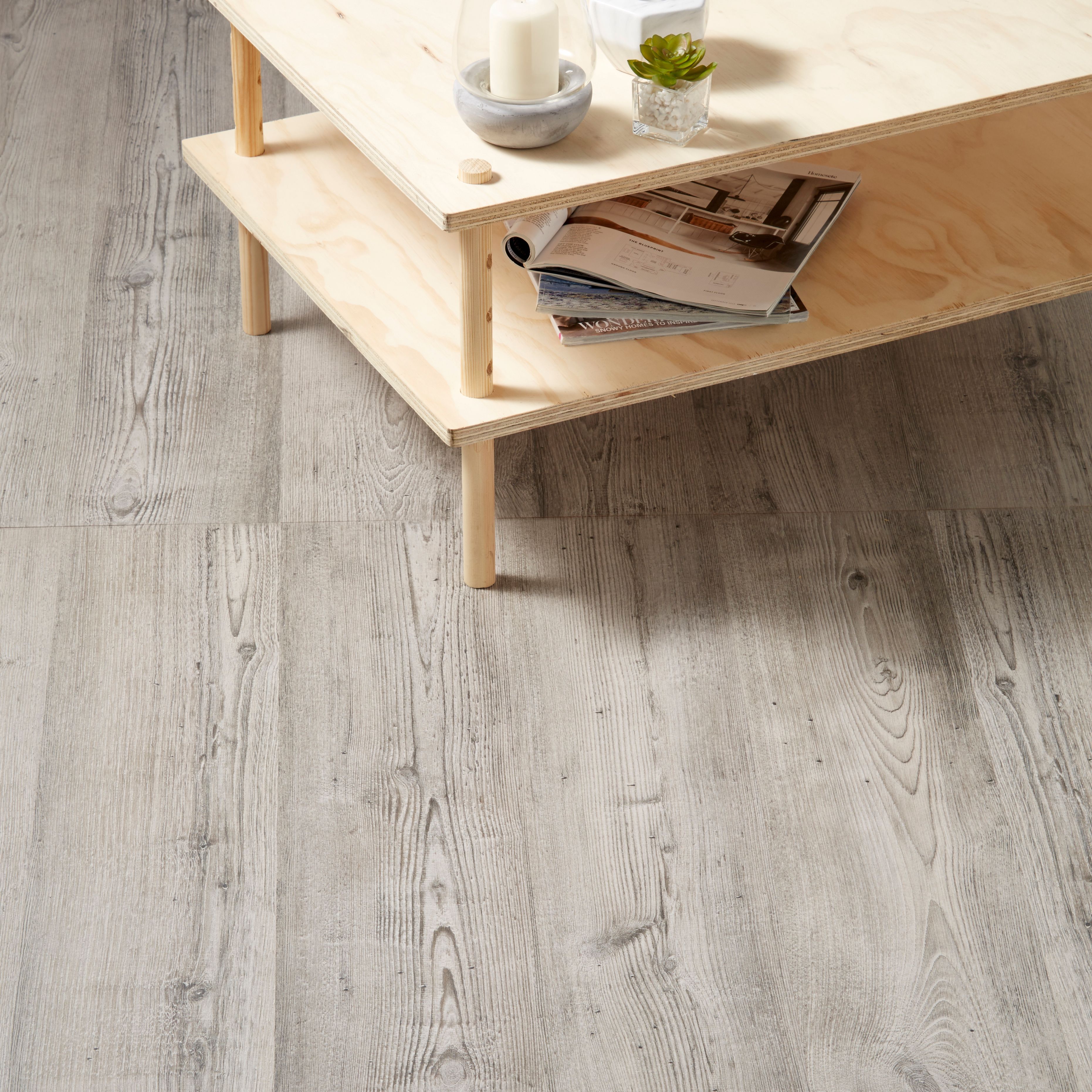 Goodhome Bailieston Grey Oak Effect Laminate Flooring 2m