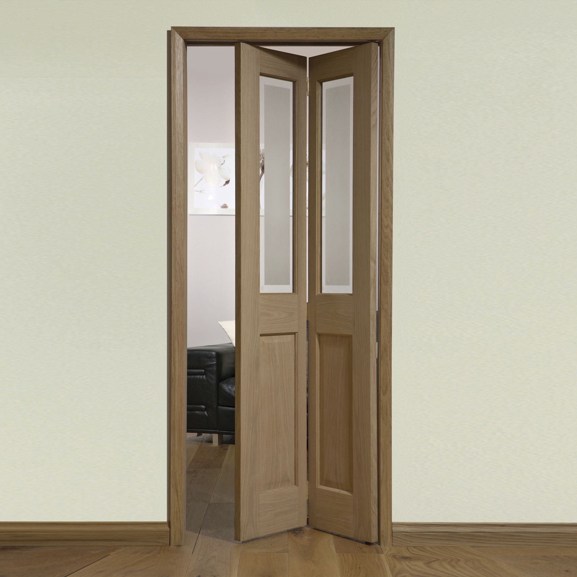 4 panel 2 Lite Clear Glazed Victorian White oak effect Timber Oak veneer Internal Folding Bi-fold Door set, (H)1950mm (W)753mm