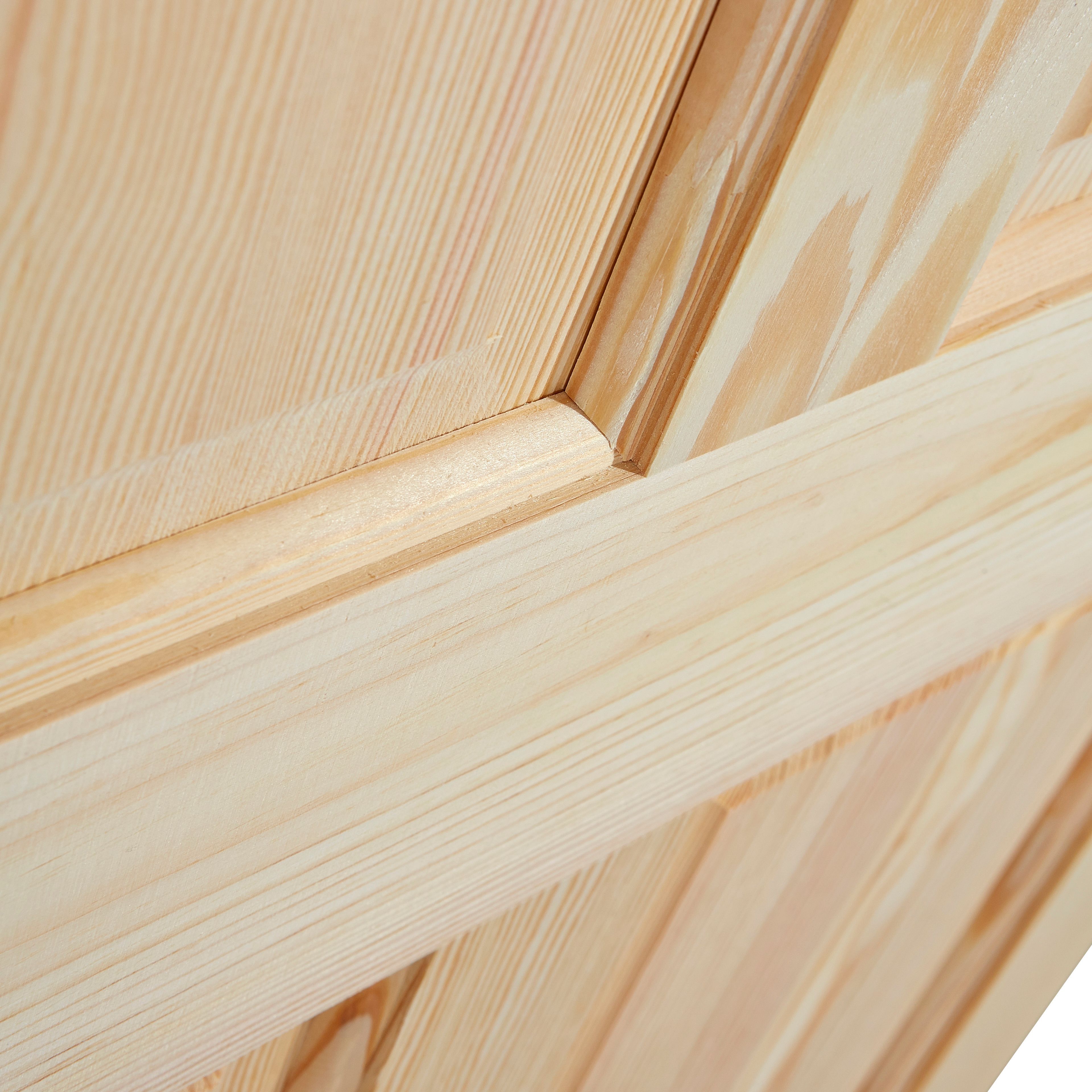 4 panel Unglazed Victorian Pine veneer Internal Clear pine Door, (H)1981mm (W)762mm (T)35mm