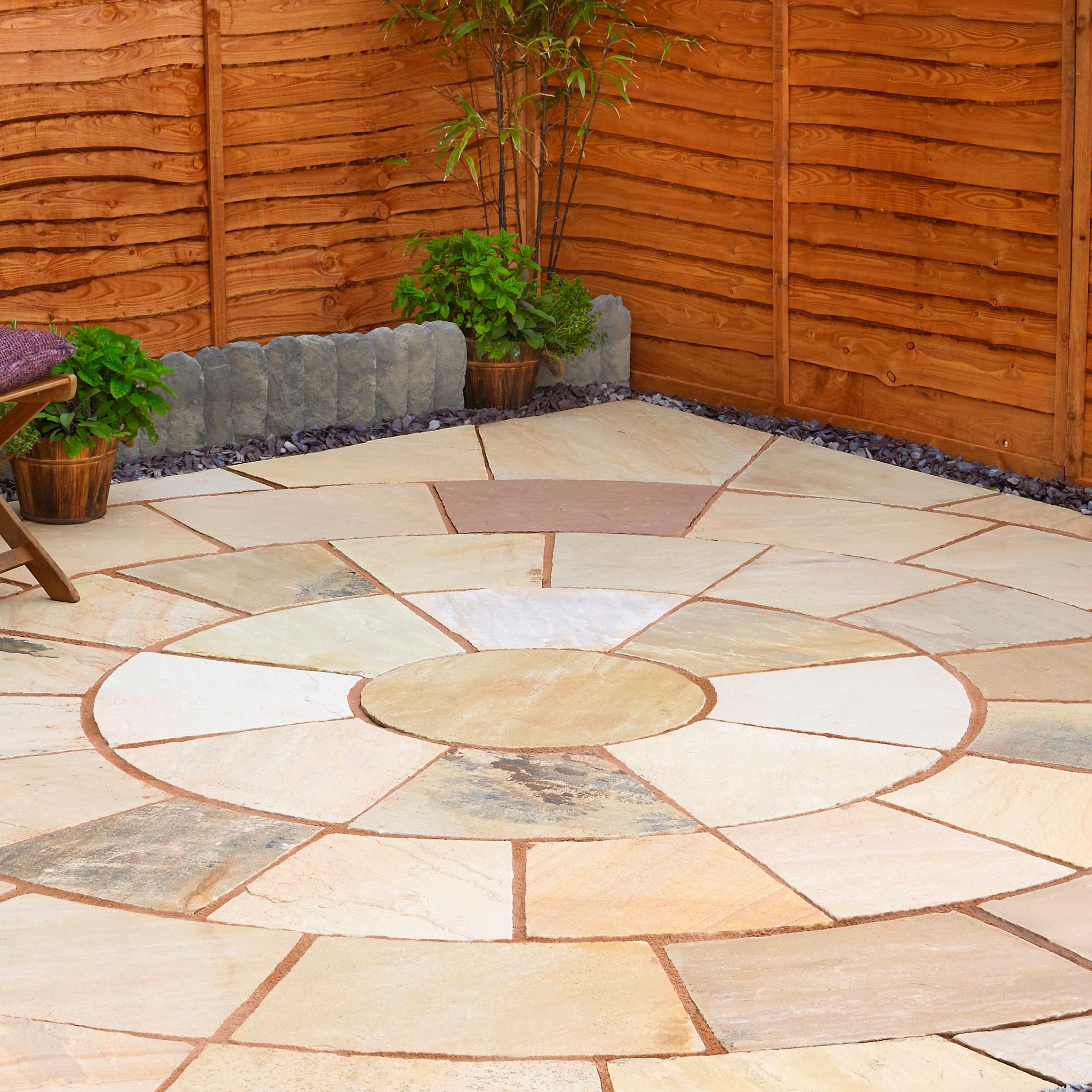 Fossil Buff Natural Sandstone Circle Paving Pack, 8.56 m² (D)3.3M