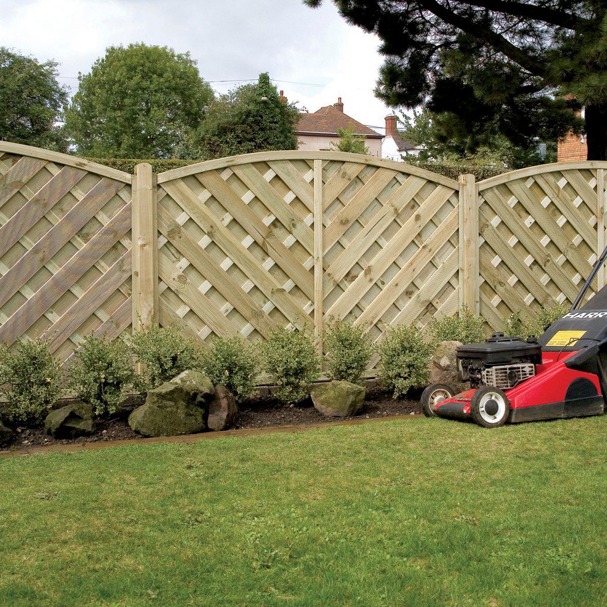 Grange St Lunair Diagonal Slat Fence Panel (W)1.8 M (H)1.8m, Pack Of 4 ...