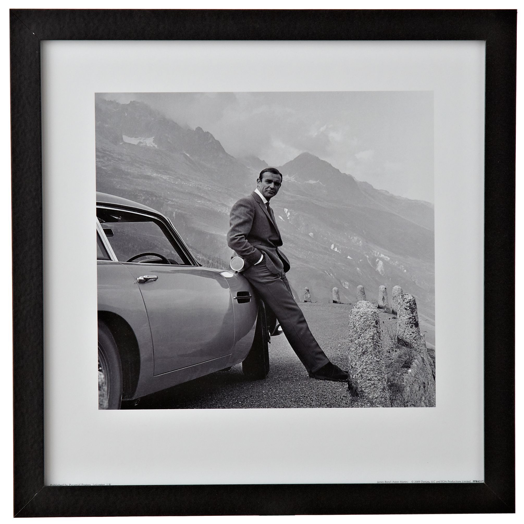 Sean Connery Black & White Framed Print (W)34cm (H)34cm | Departments ...