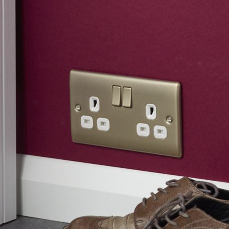 B&q light sockets