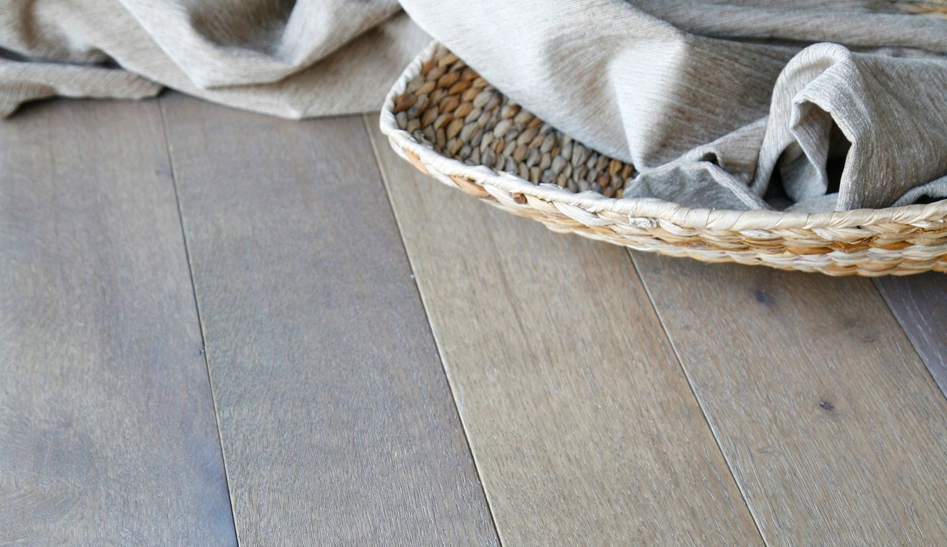 Laminate Wood Flooring Buying Guide Ideas Advice DIY At BQ