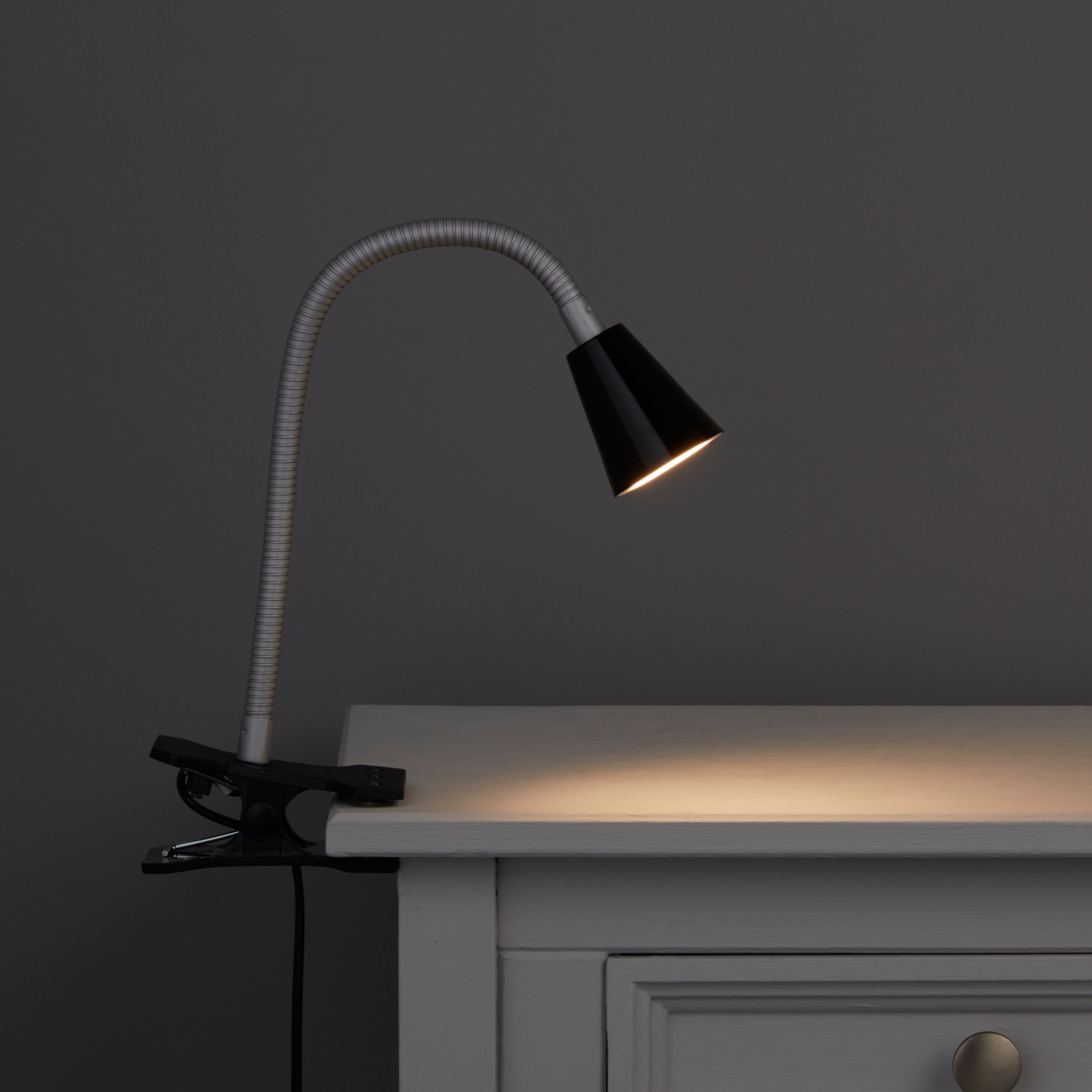 b&q desk lamp