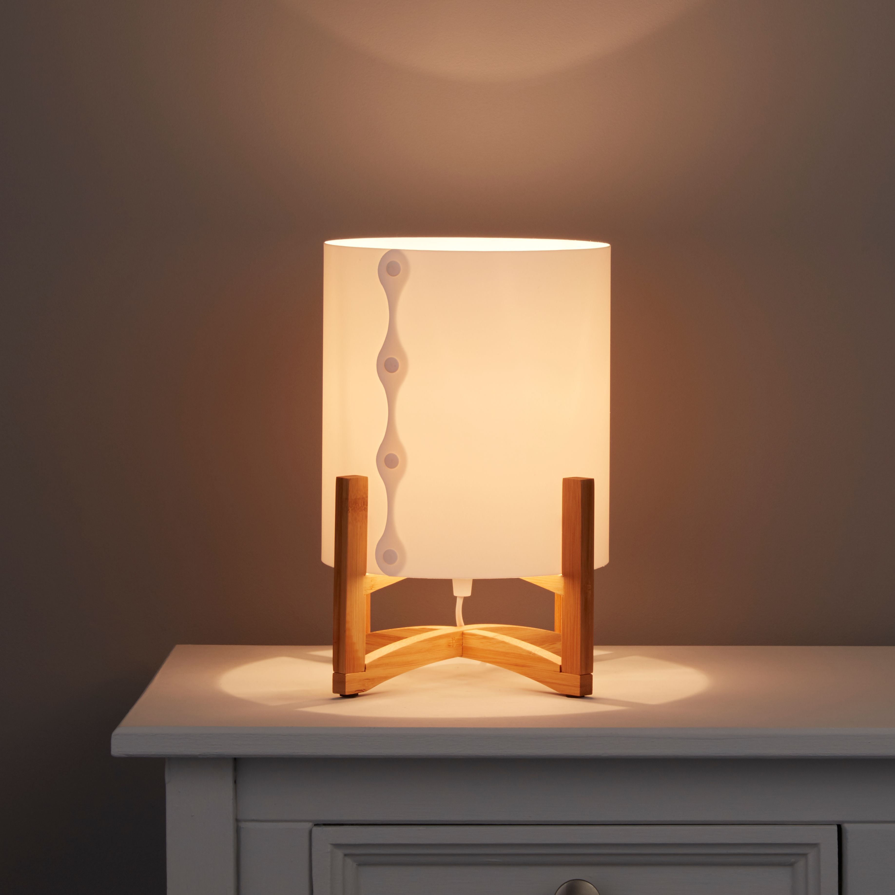 b&q bedside lamps