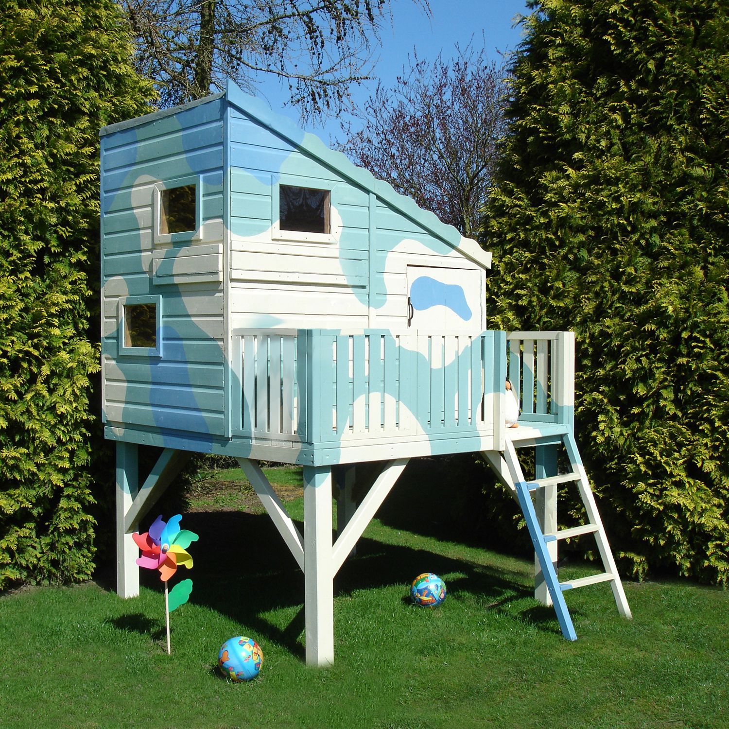 b and q wooden playhouse