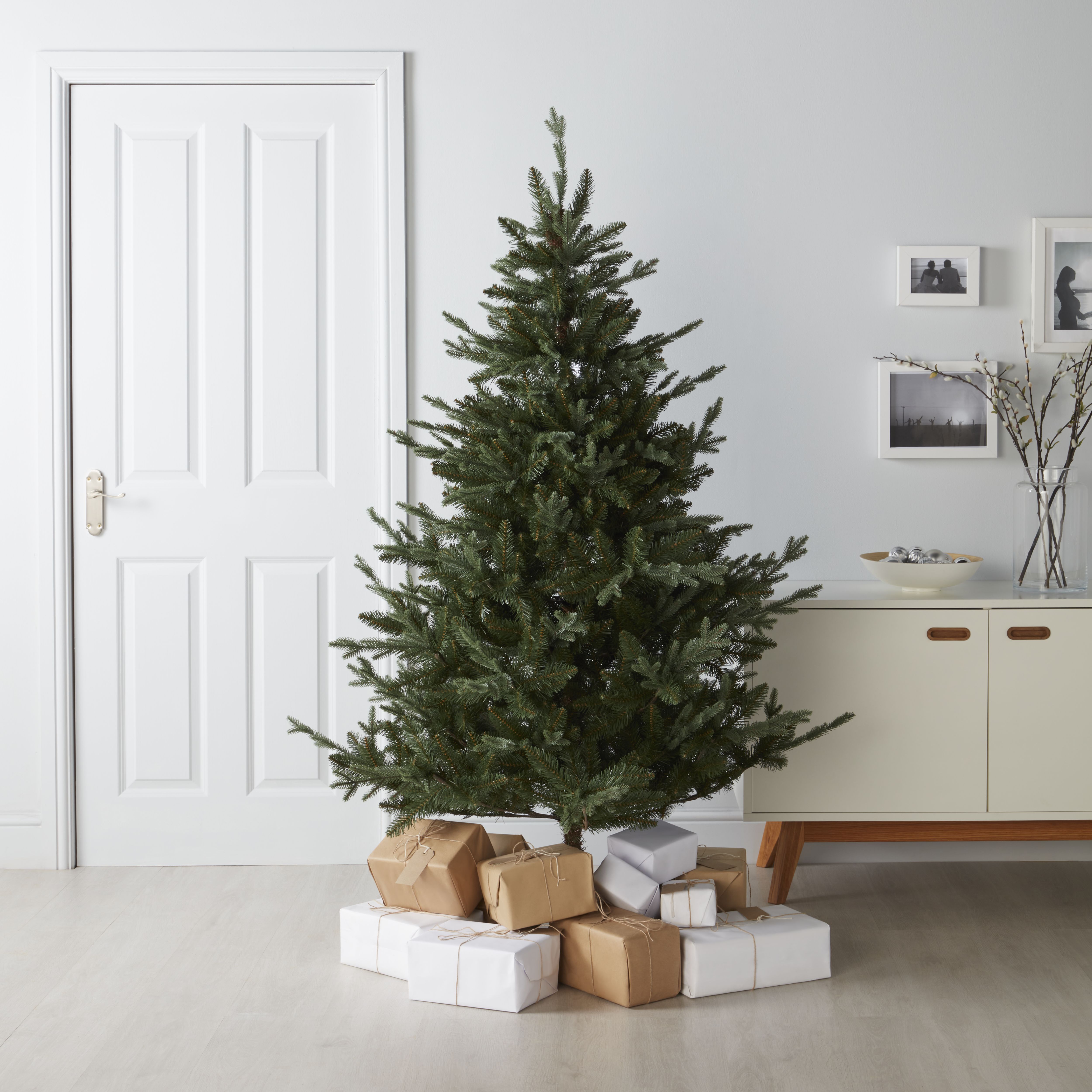 Looking for artificial clearance christmas trees