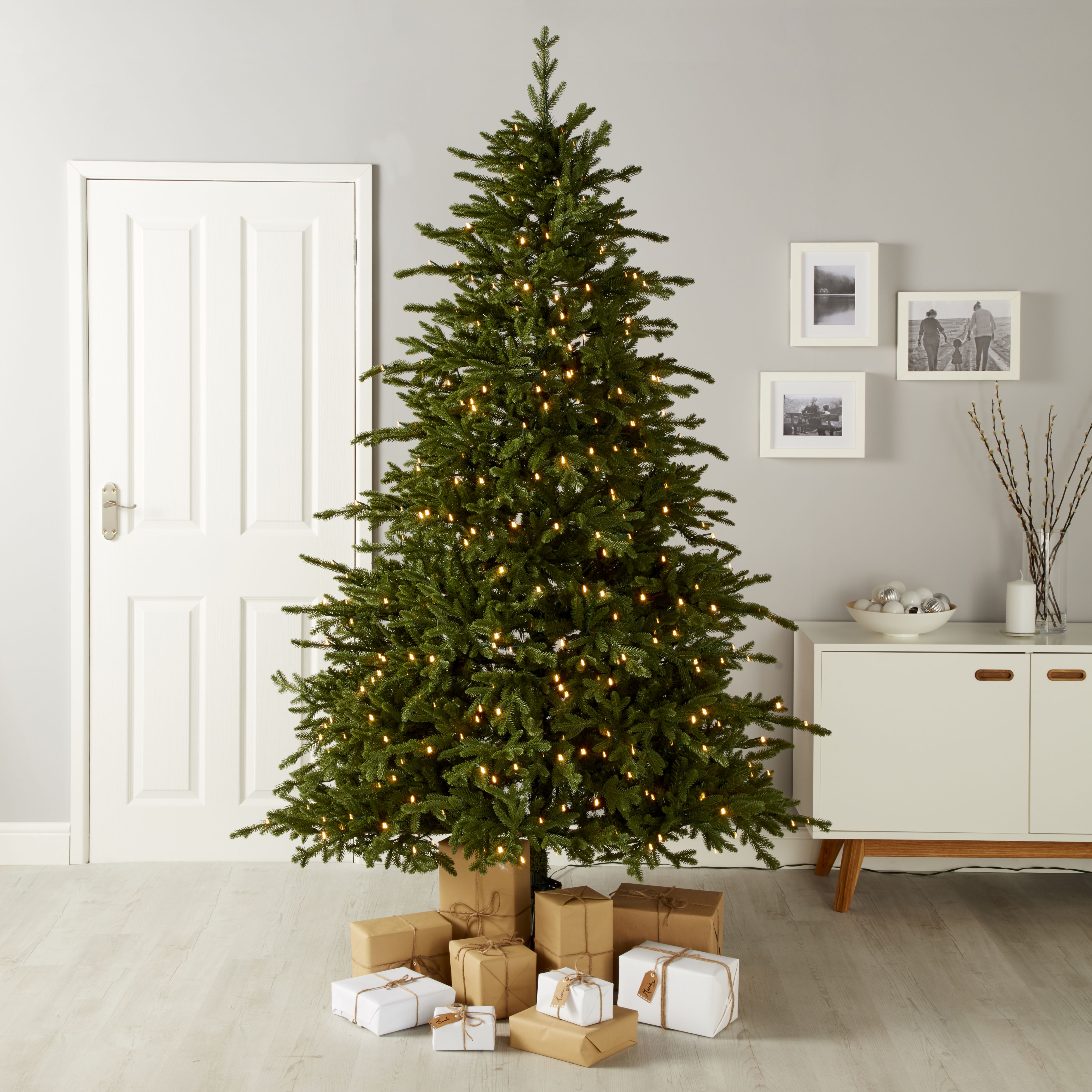 Realistic christmas tree on sale pre lit