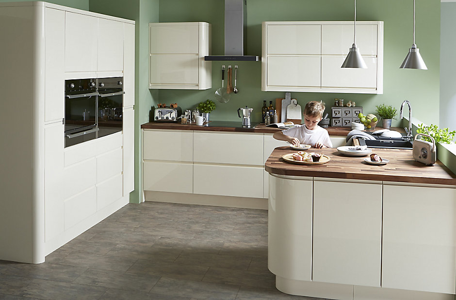 Cooke Lewis Appleby High Gloss Cream with Integrated Cooke Lewis Appleby High Gloss Cream with Integrated