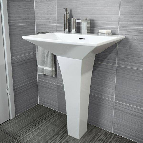 Carapelle_Ensuite_Basin?crop=75,75,1638,1638&anchor=894,894&wid=600