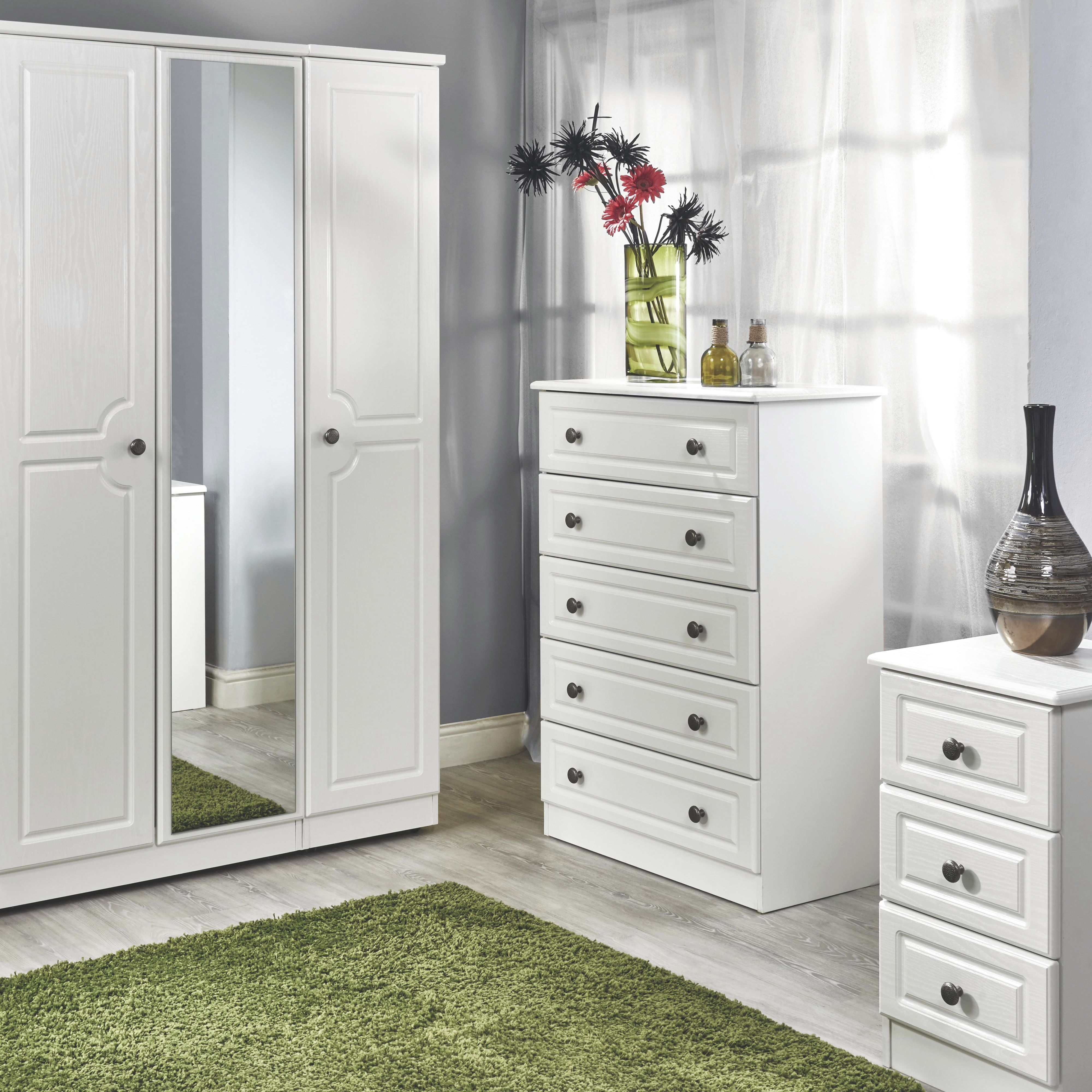 b and m kids dressing table
