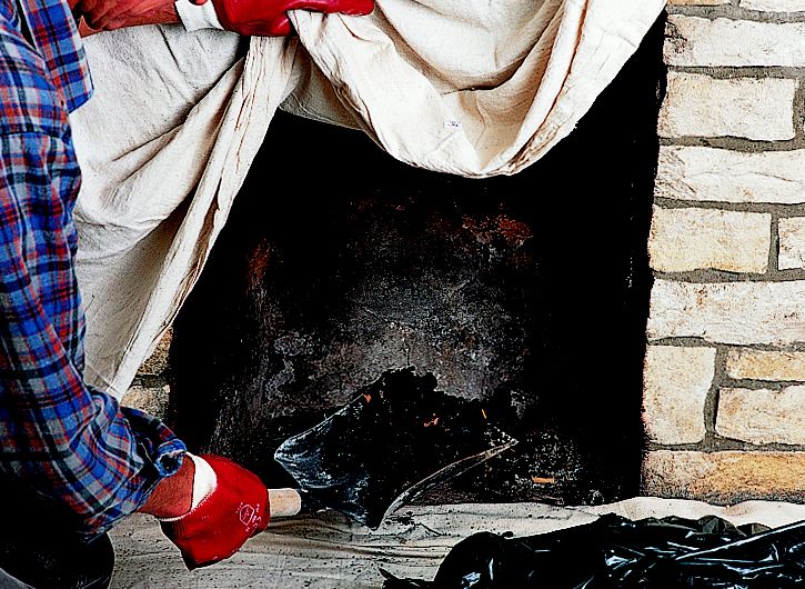 How To Maintain A Coal Or Wood Fireplace Ideas Advice Diy At B Q