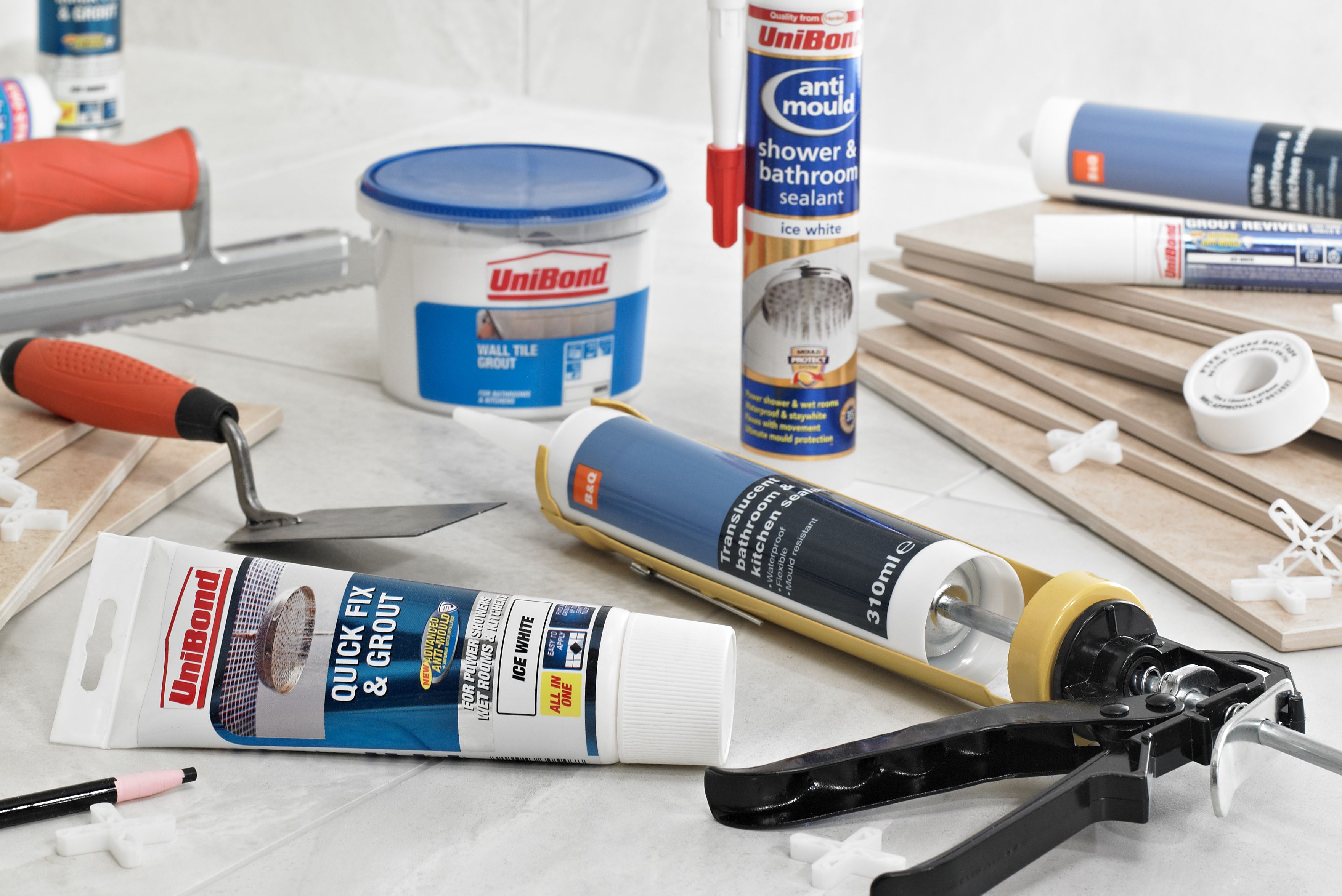 Adhesives And Sealants Buying Guide Ideas And Advice Diy At Bandq 