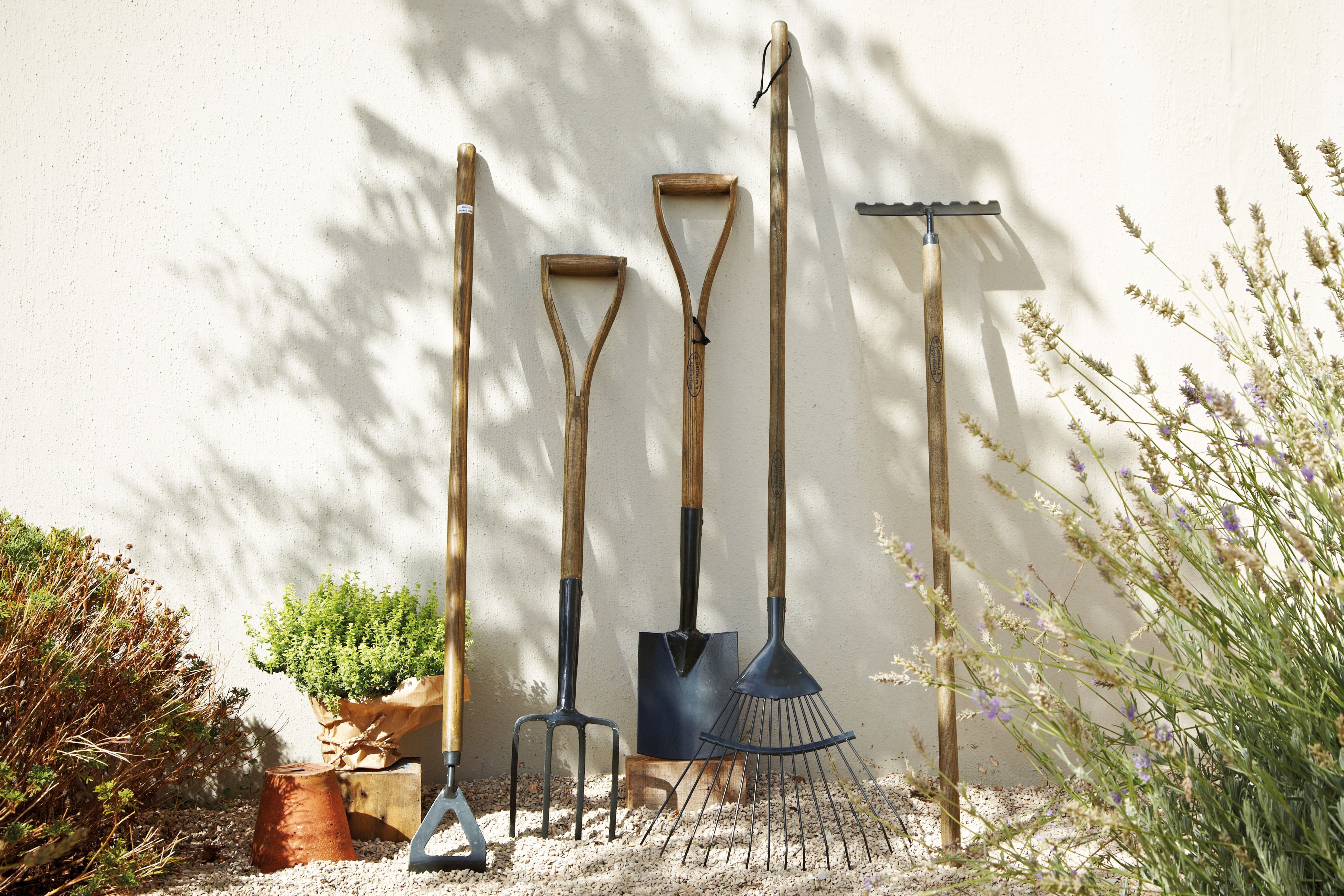 Building & landscaping tools buying guide