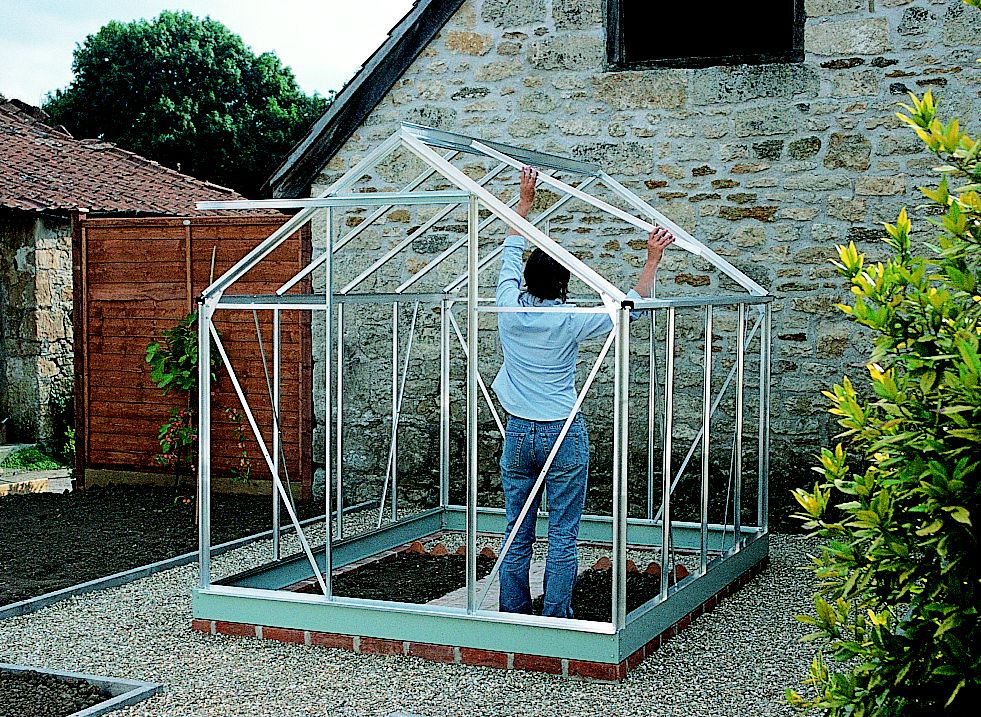 How to build a greenhouse | Ideas &amp; Advice | DIY at B&amp;Q