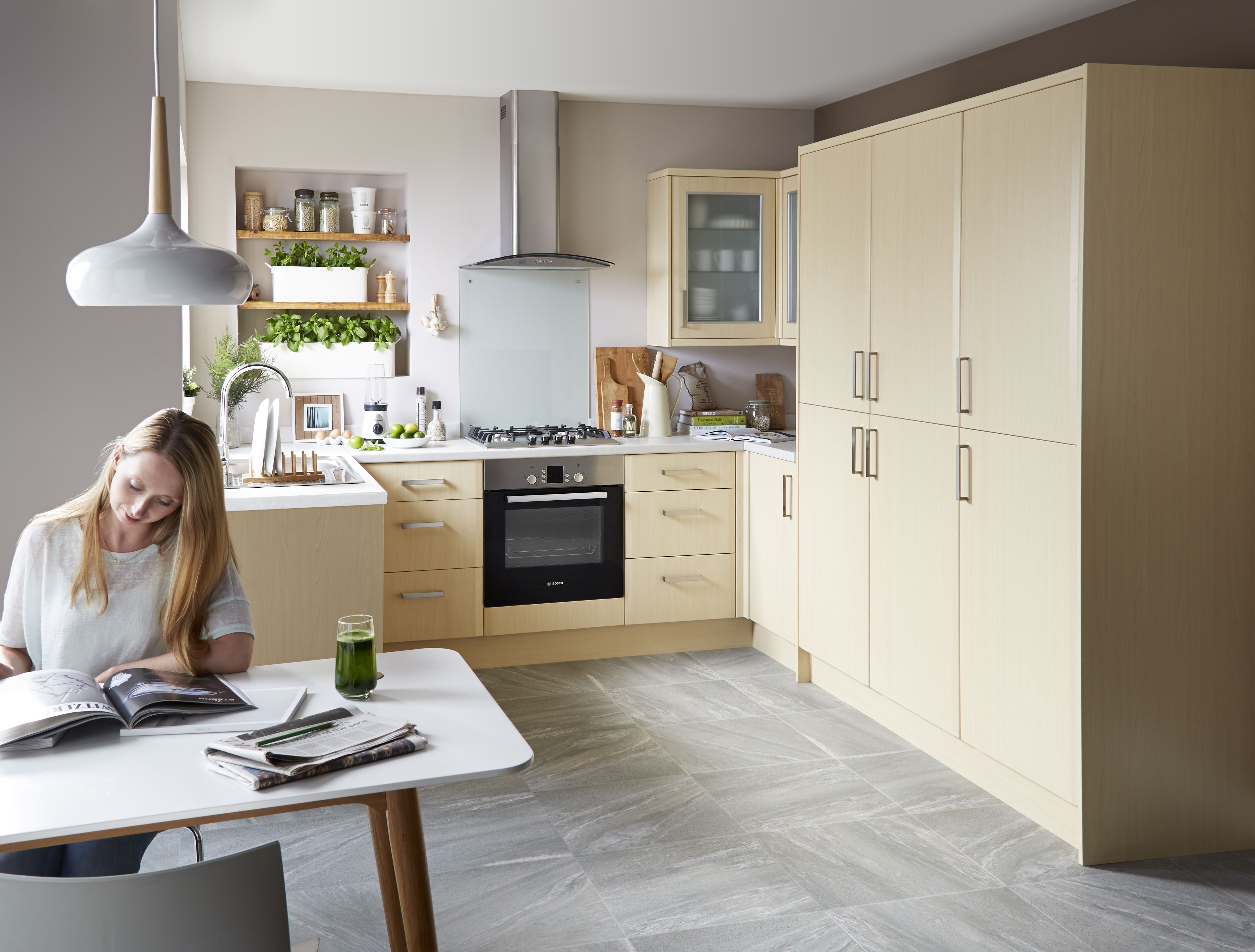 b and q kitchen design service