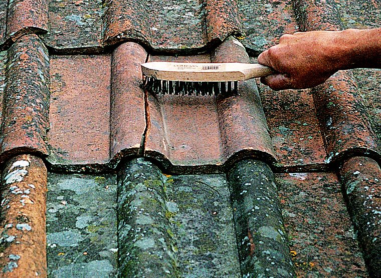 How To Repair A Roof Ideas Advice Diy At B Q