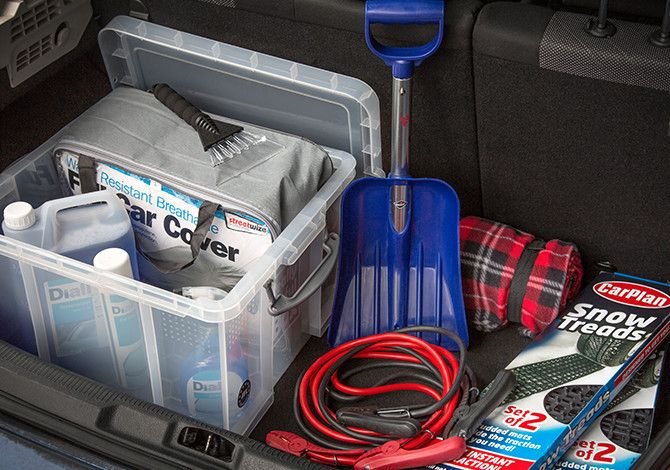 How to prepare the car for winter driving | Ideas & Advice | DIY at B&Q