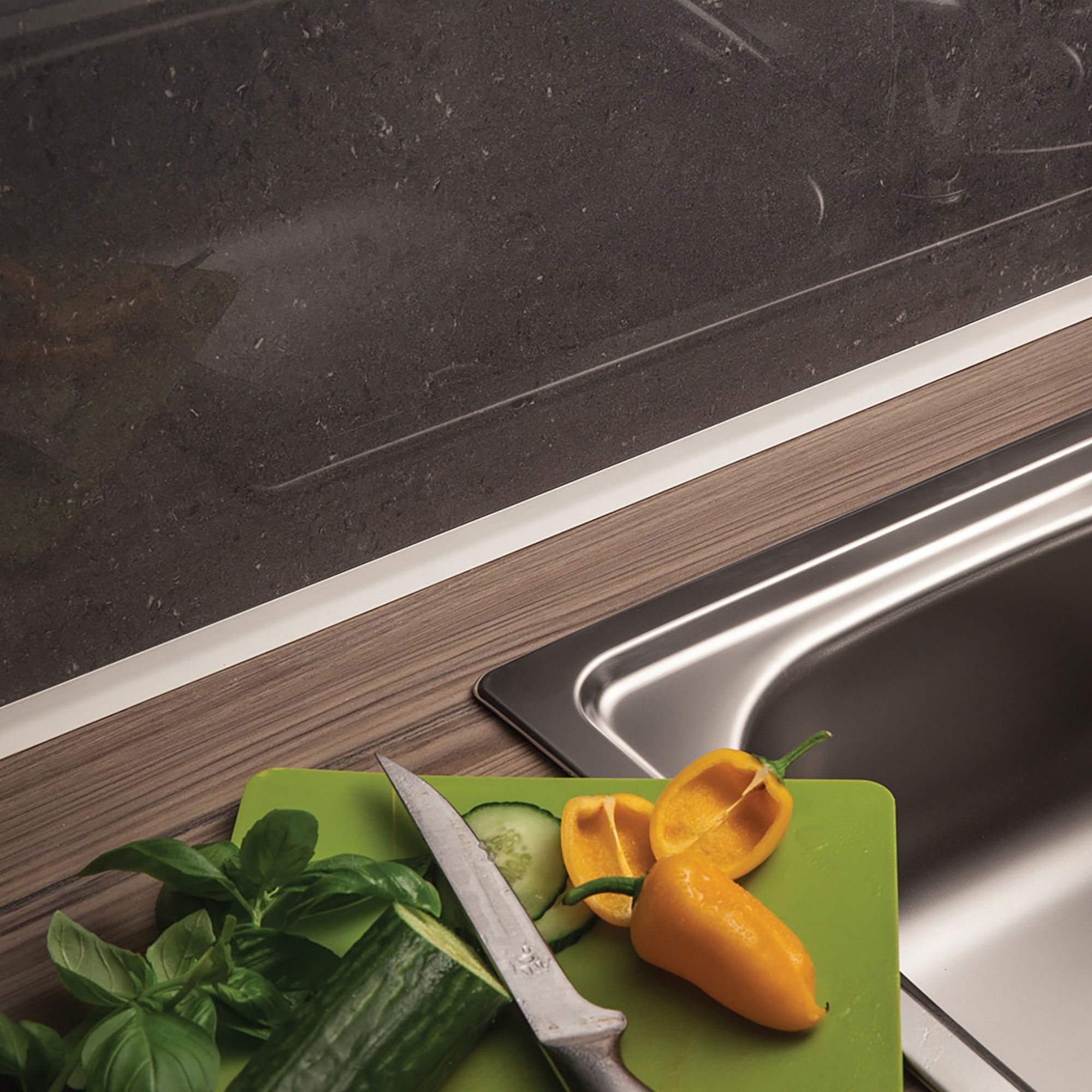Aluminium alloy Angled edge Moulding (L)2.4m (W)25mm (T)25mm