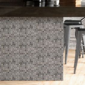 Amaranta Black & white Stone effect Natural stone Mosaic tile sheet, (L)300mm (W)300mm