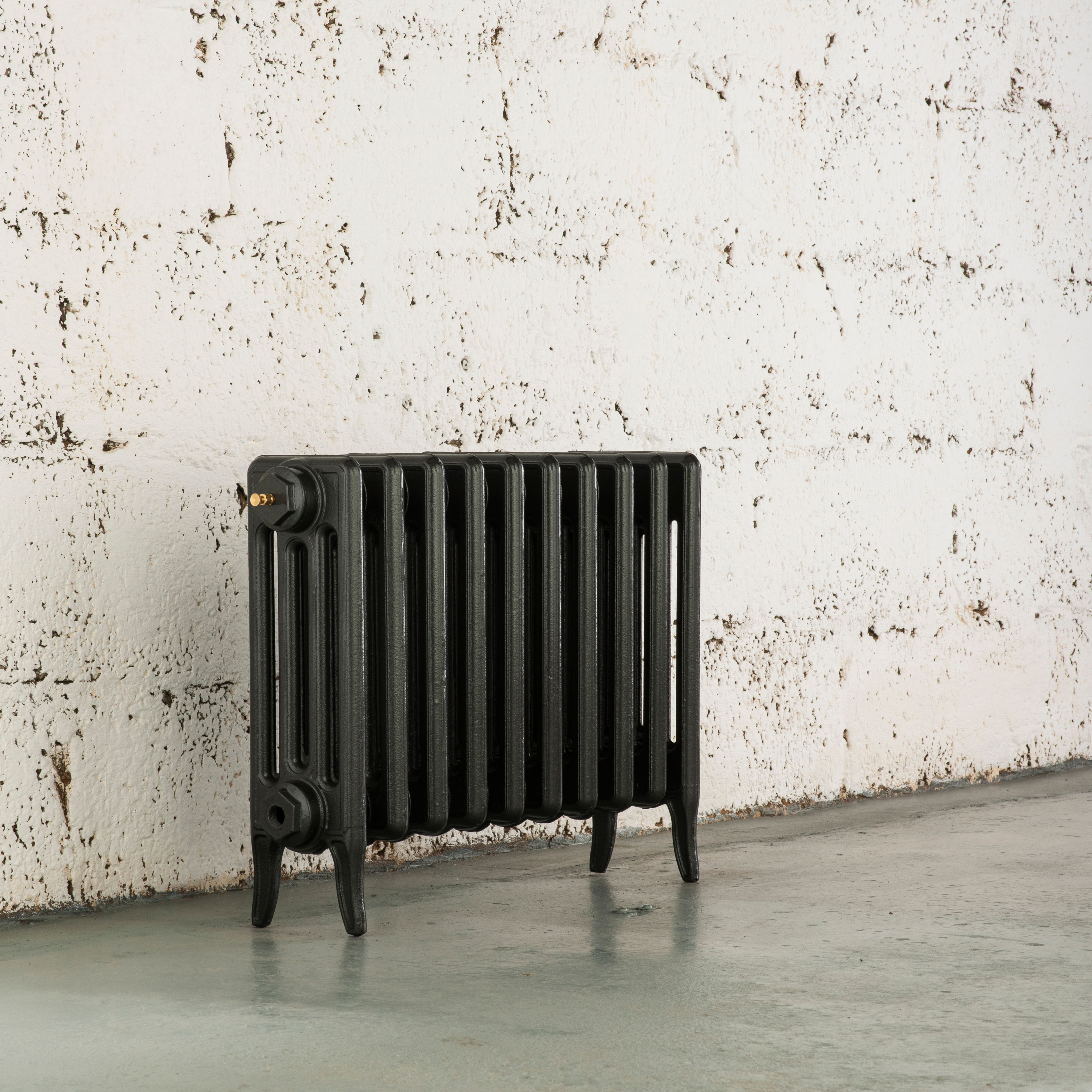 Arroll Neo-Classic Anthracite 4 Column Radiator, (W)754mm x (H)460mm