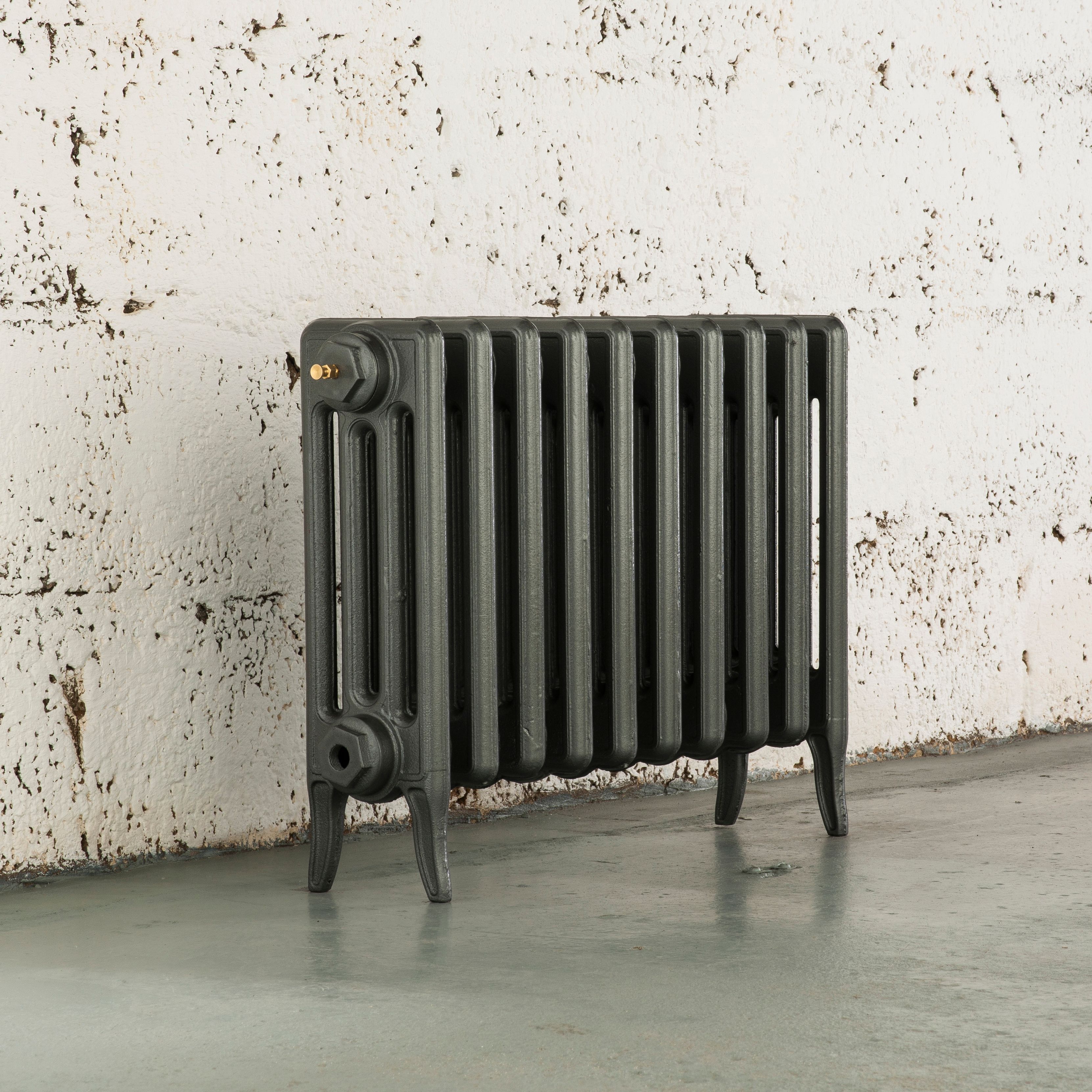 Arroll Neo-Classic Cast grey 4 Column Radiator, (W)754mm x (H)460mm