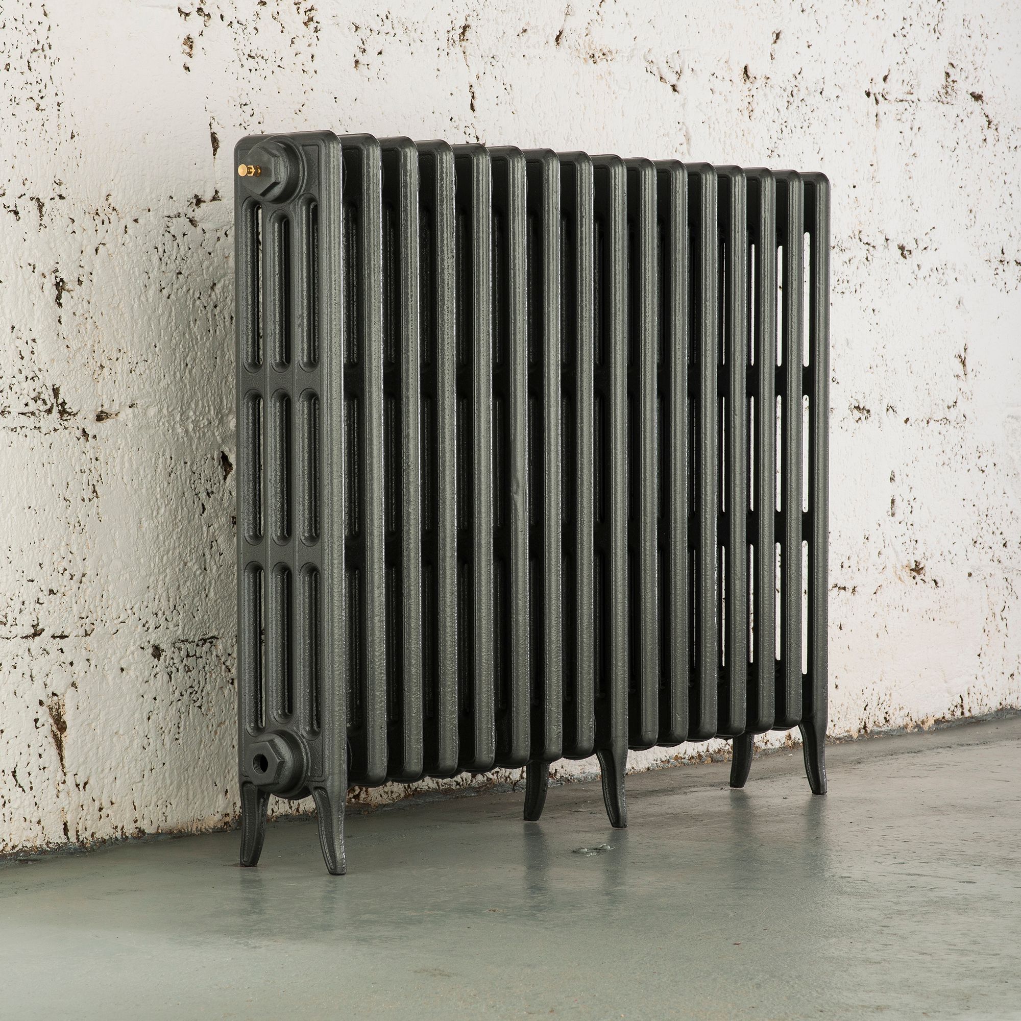 Arroll Neo-Classic Cast grey 4 Column Radiator, (W)874mm x (H)760mm