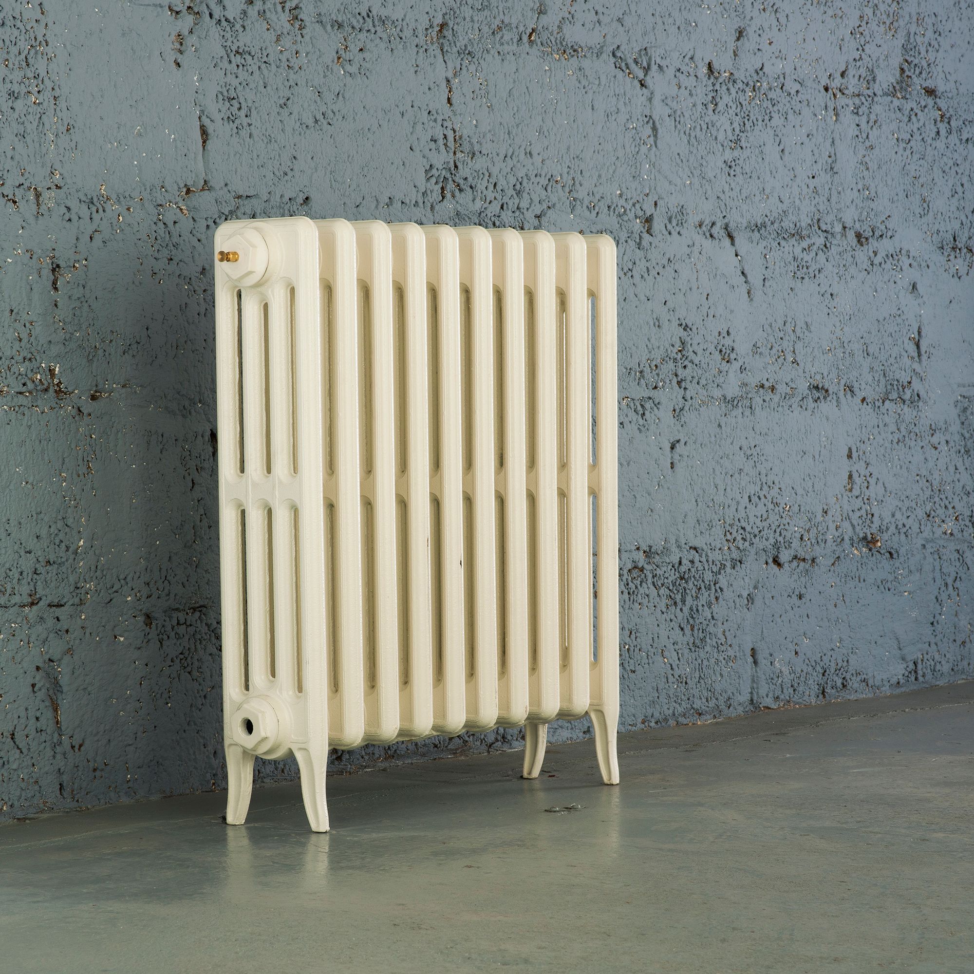 Arroll Neo-Classic Cream 4 Column Radiator, (W)634mm x (H)660mm